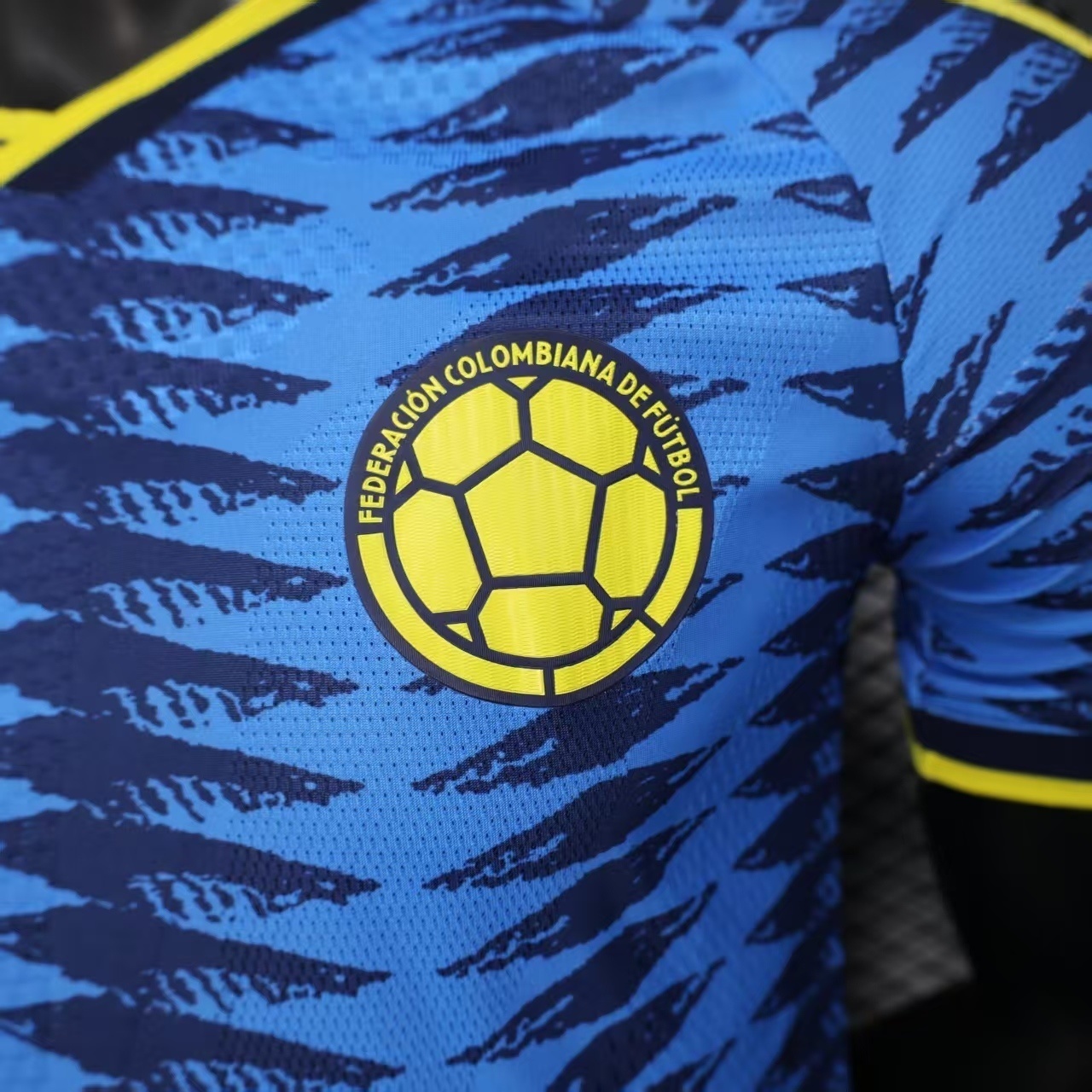 2026 Colombia Home Kit World Cup Player Version Shirt Football AAAAJersey Supply Yupoo 4