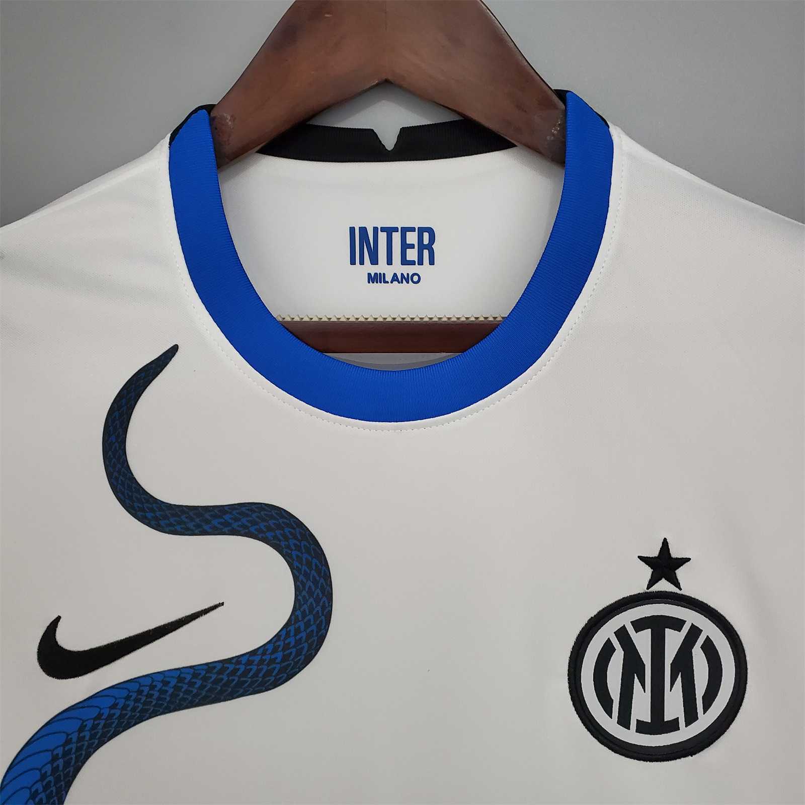 21-22 Inter Milan away 2