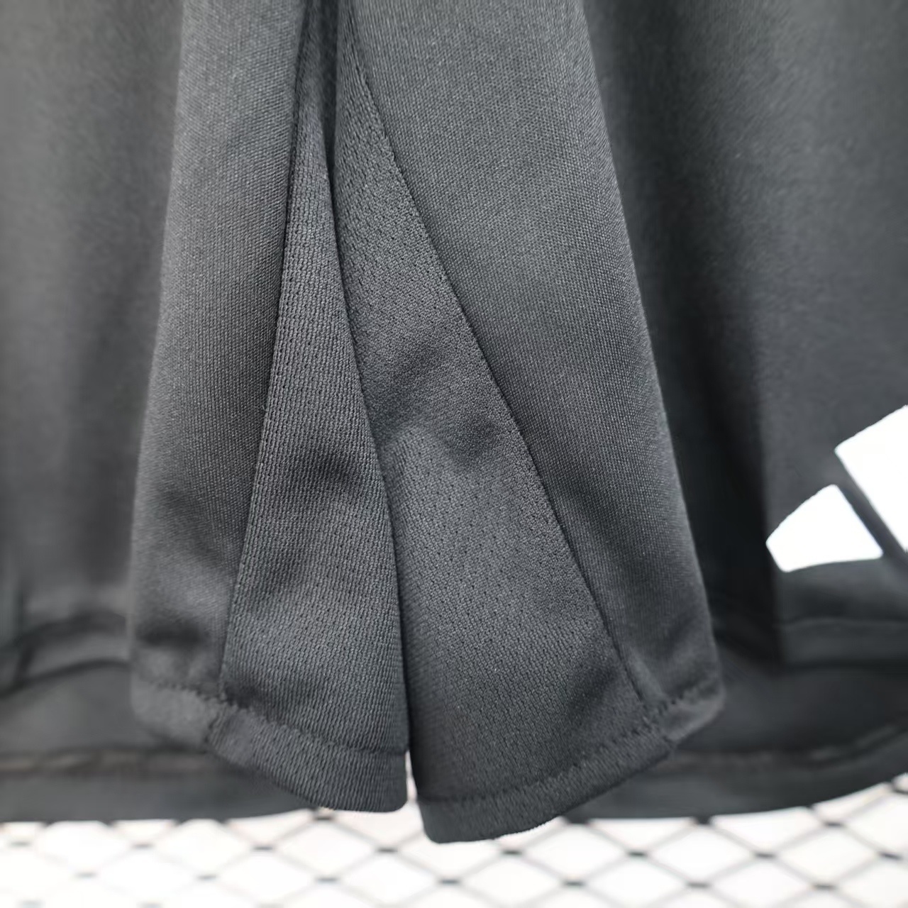 25-26 Newcastle United Home Black Player Version Shorts AAAAJersey Supplier Yupoo 1