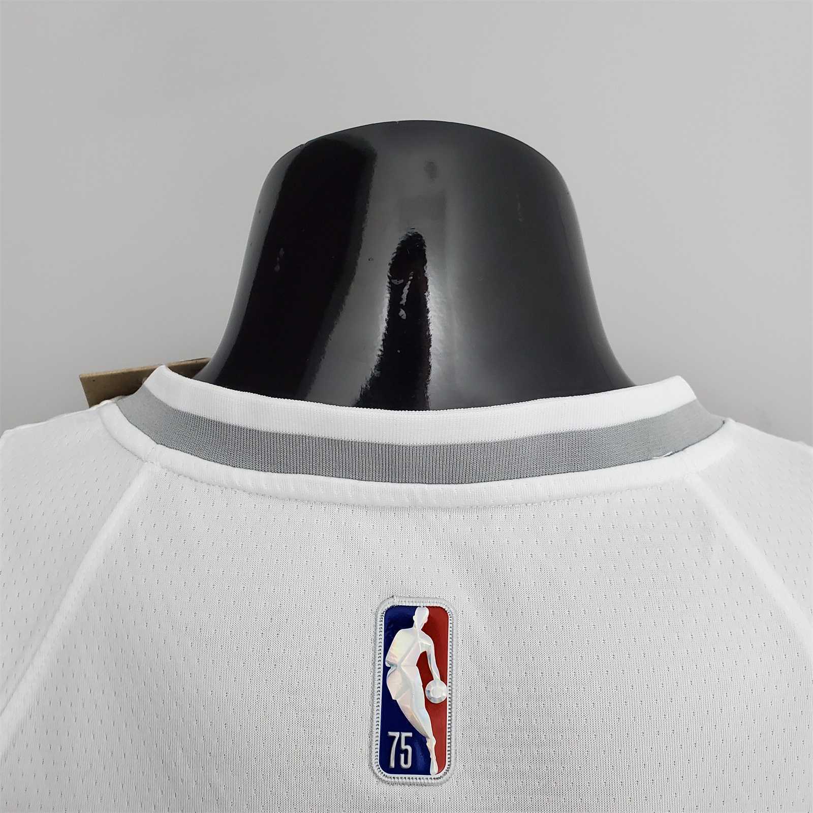 75th Anniversary 2202 Season Oklahoma City Thunder WESTBROOK#0 City Edition White NBA Jersey 3