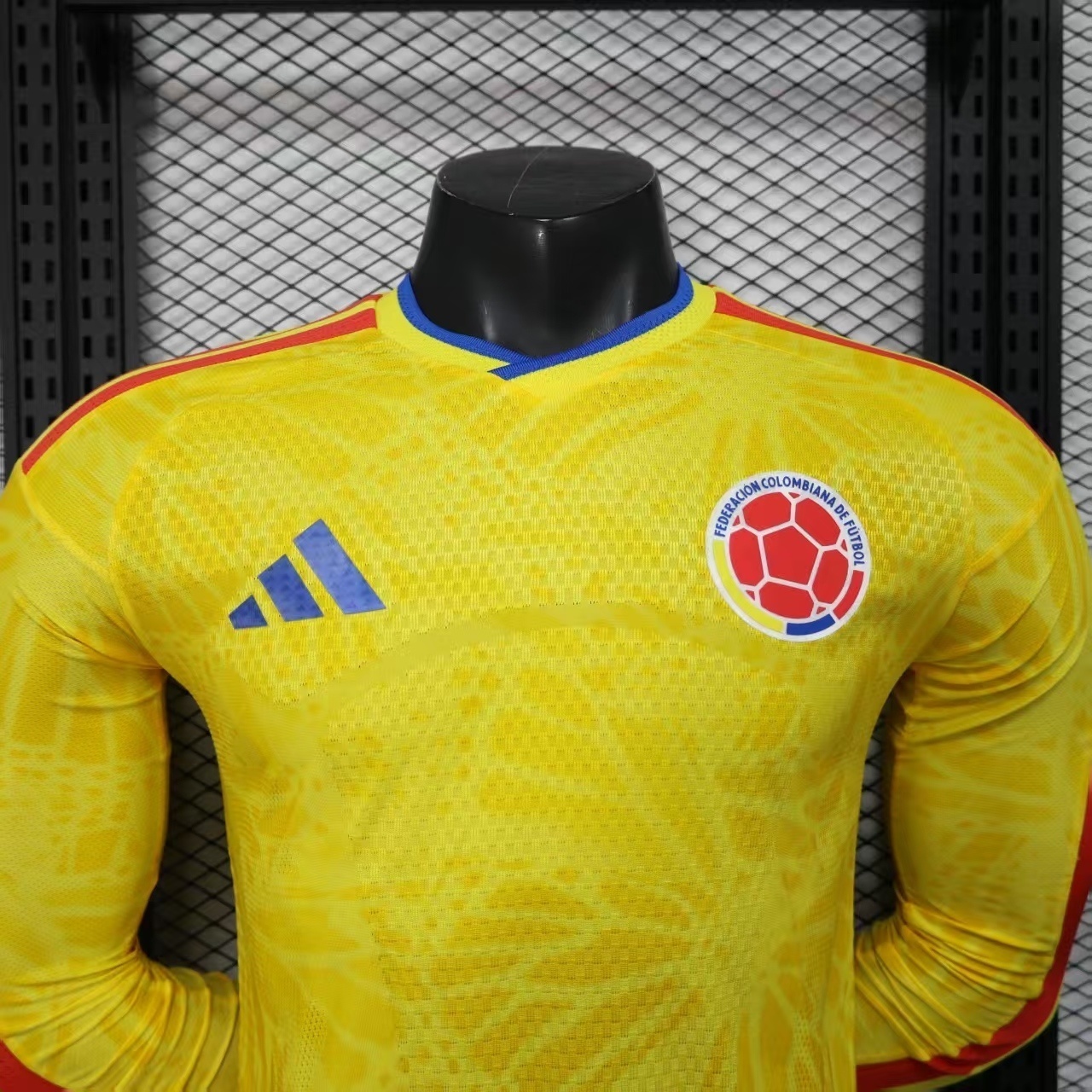 2026 World Cup Colombia Home Kit Player Version Long Sleeve Shirt Football AAAAJersey Yupoo 3