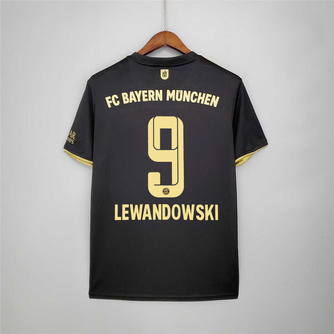 21-22 Bayern Munich away 4