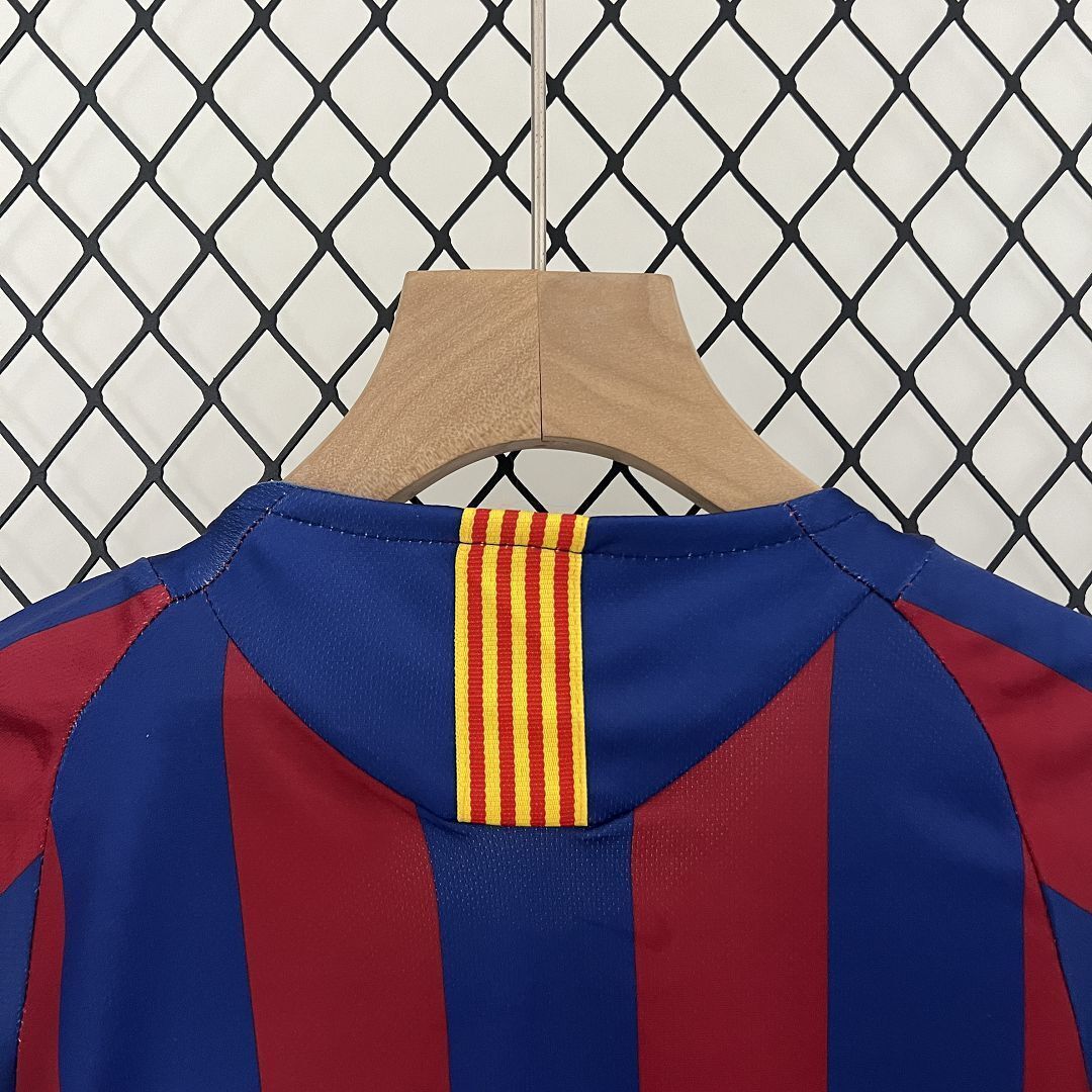 05-06 Barcelona Home Retro Kids Kits Football Jerseys Yupoo 8
