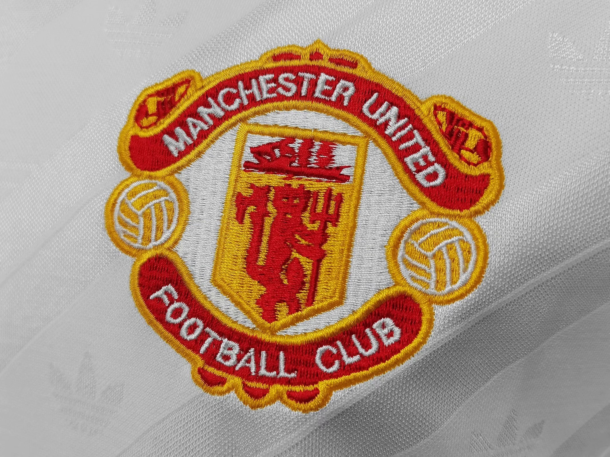 86-88 Manchester United away white away long sleeve 7