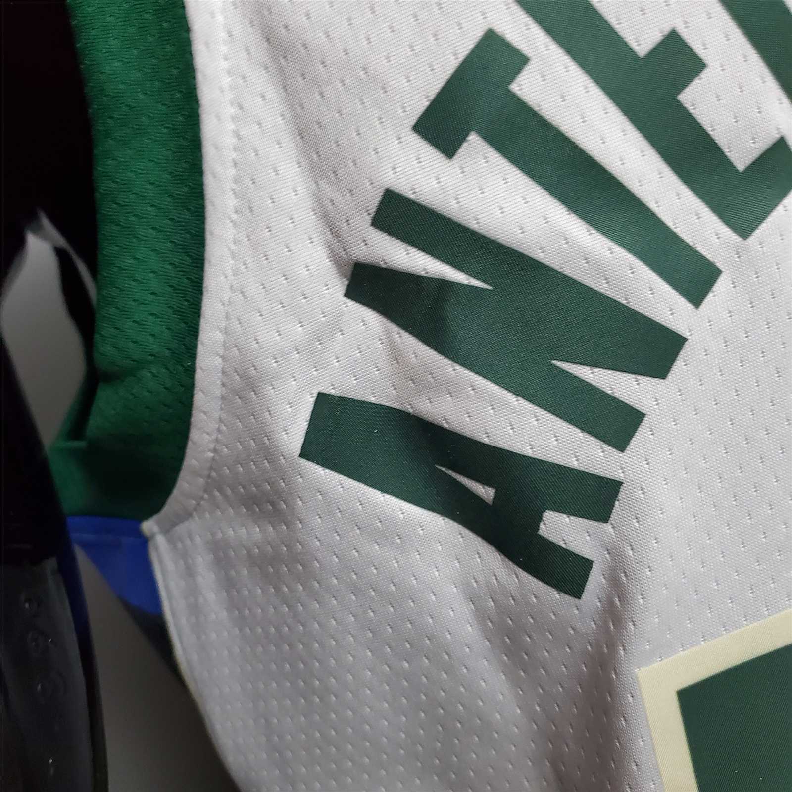 Antetokounmpo#34 Bucks white 3
