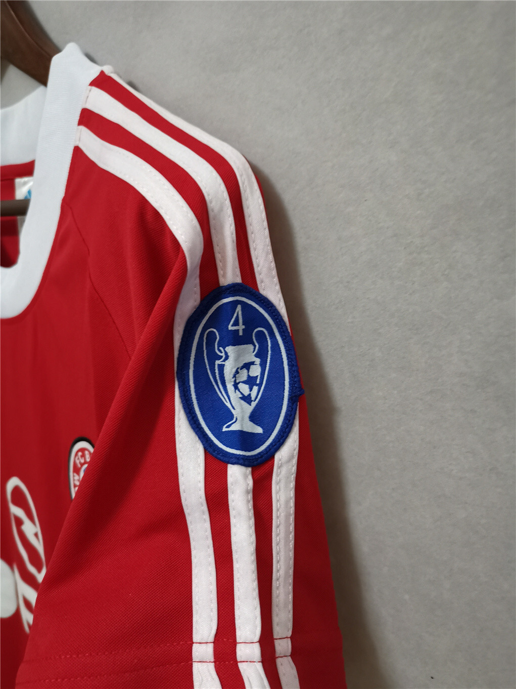 01-02 Bayern Munich Champions League home red 7