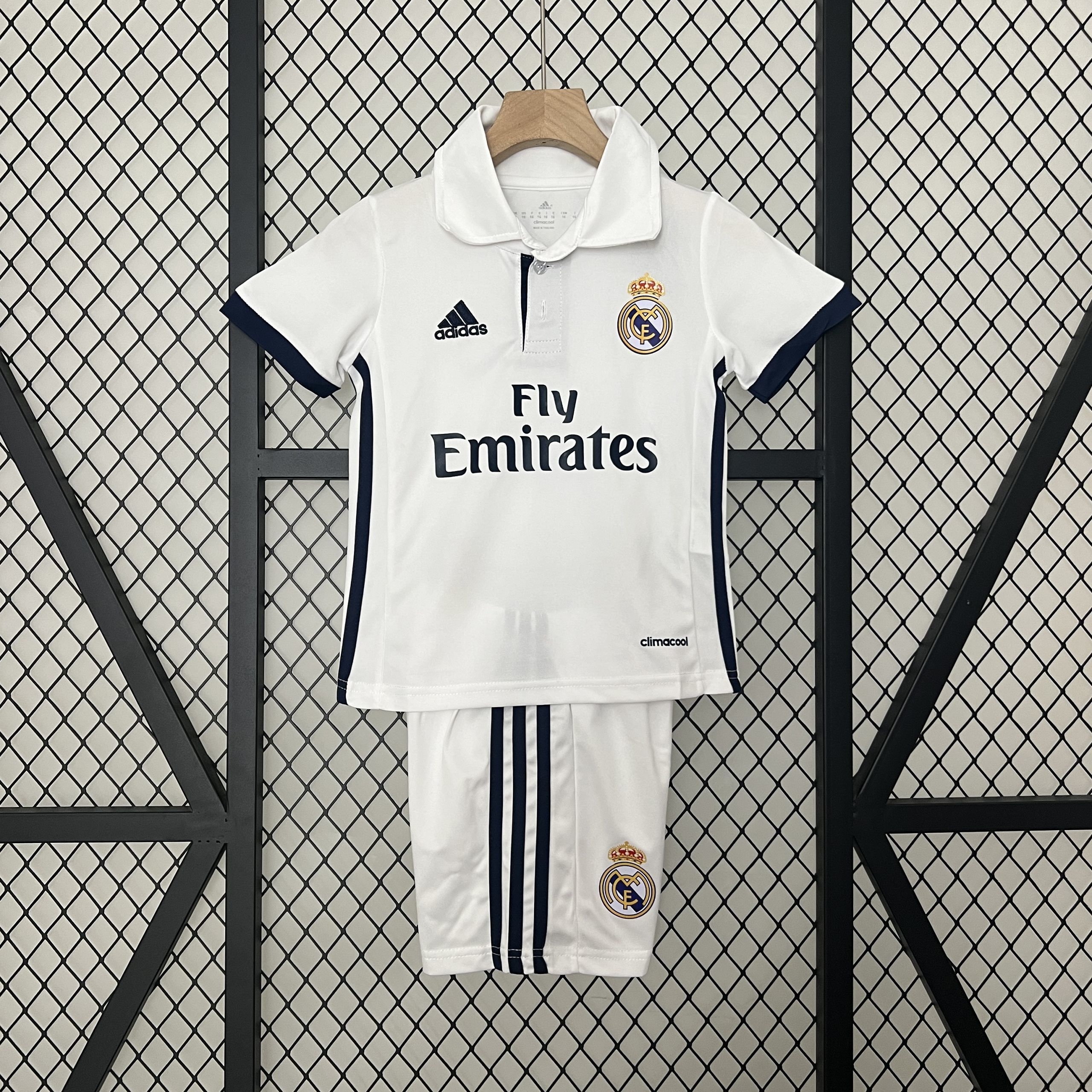 16-17 Real Madrid Home Retro Kid Kits Children Sets Best Jerseys Yupoo