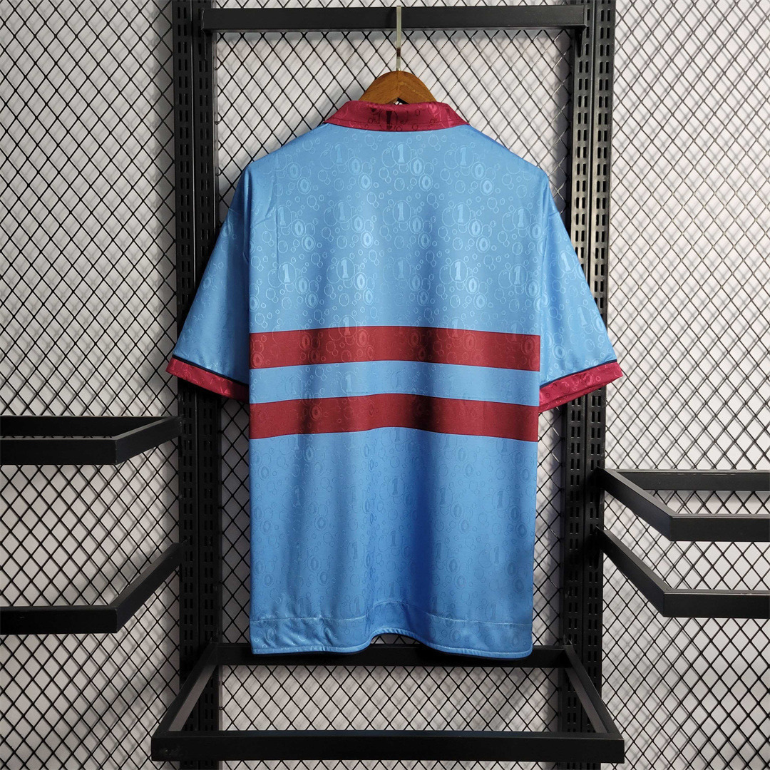 95-97 West Ham away 9