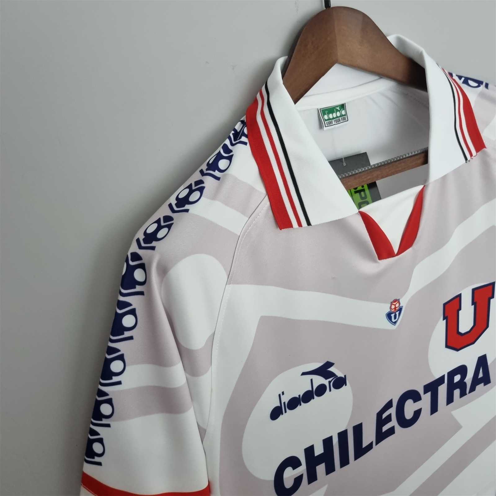 1996 University of Chile away 2