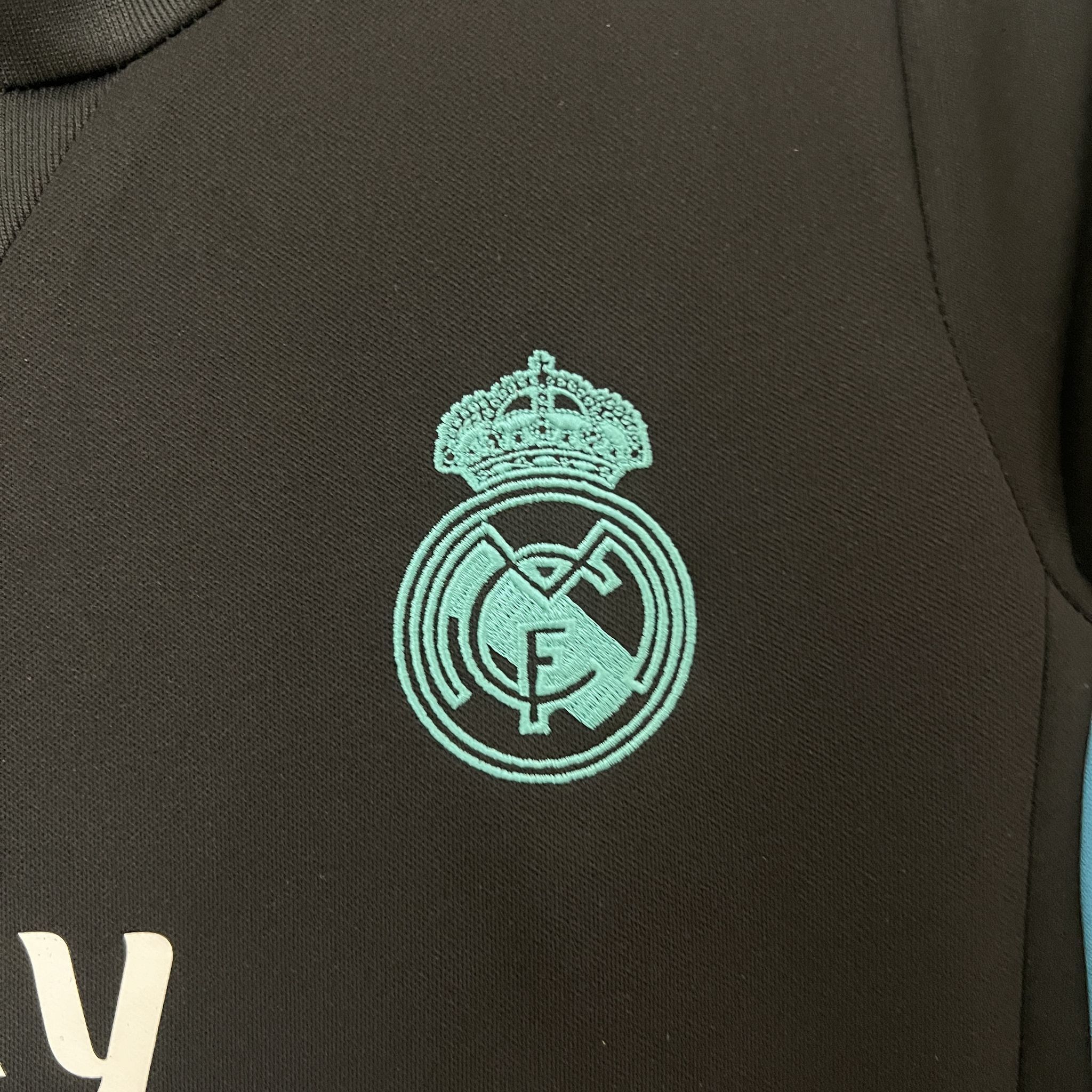 17-18 Real Madrid Away Retro Kid Kits Youth Apparels AAAAJersey Wholesale Yupoo 6