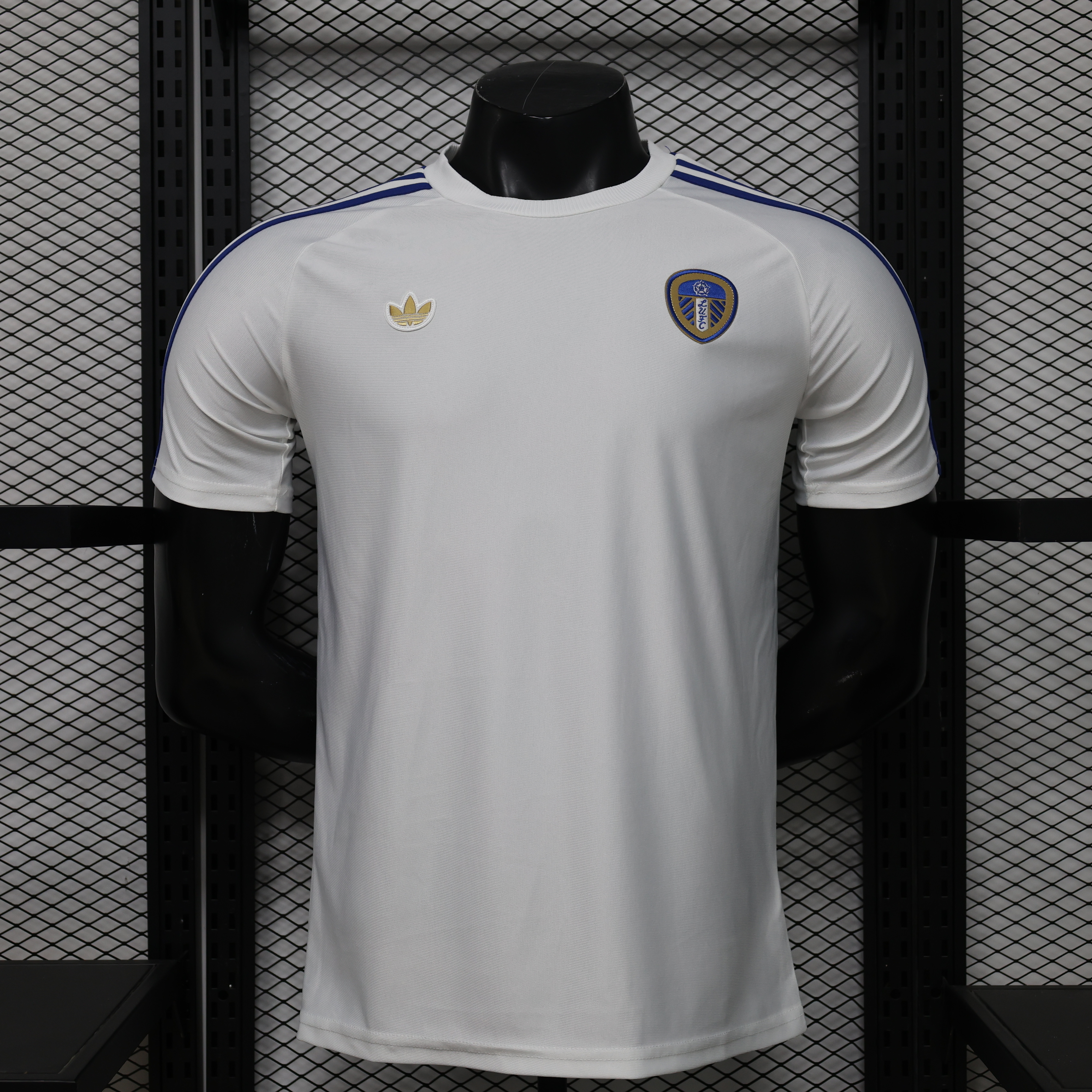 26-27 Leeds United Mens Retro Style Football T-Shirt Apparels AAAAJersey Supply Yupoo