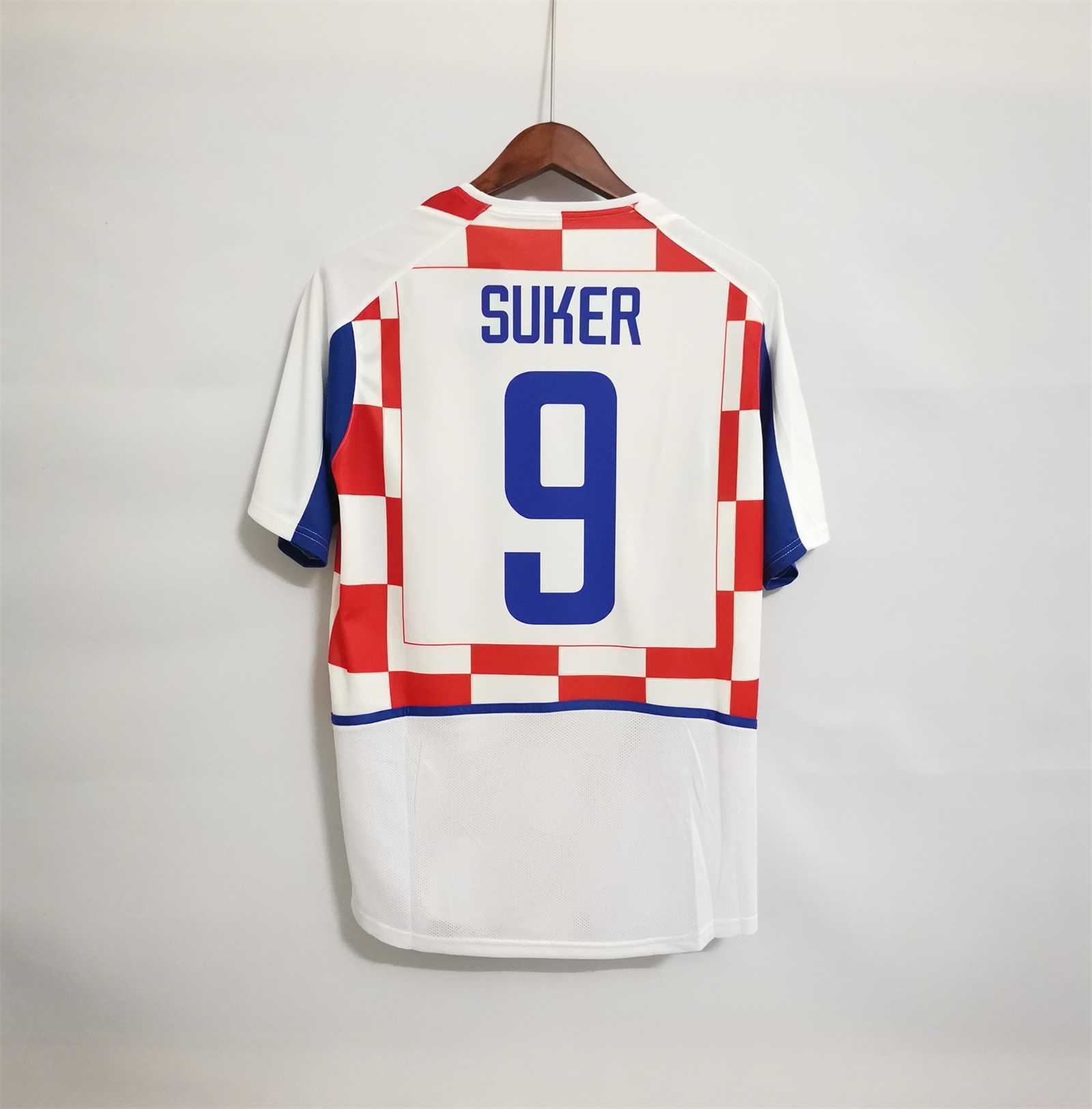 2002 Croatia home 6