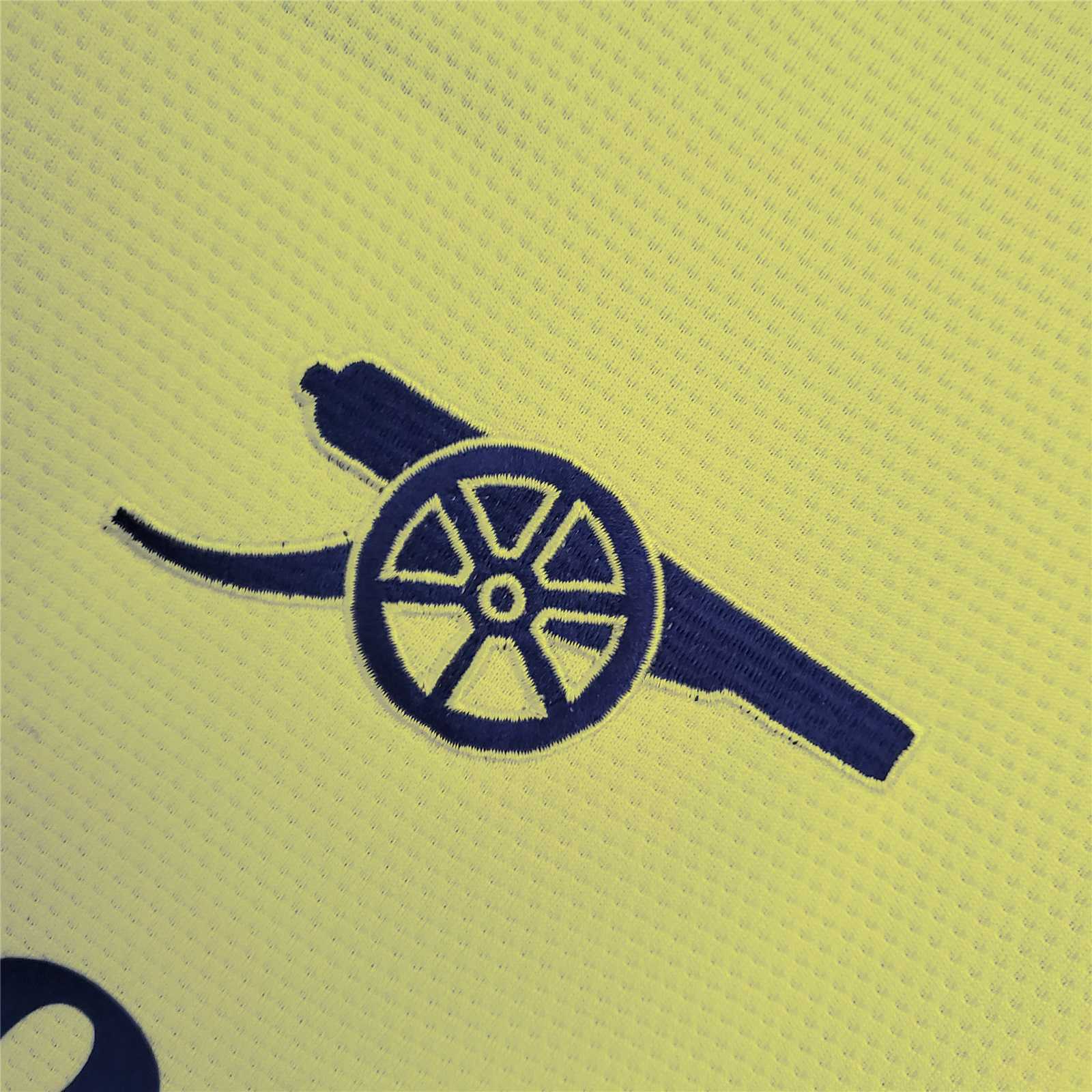 21-22 Arsenal away 15