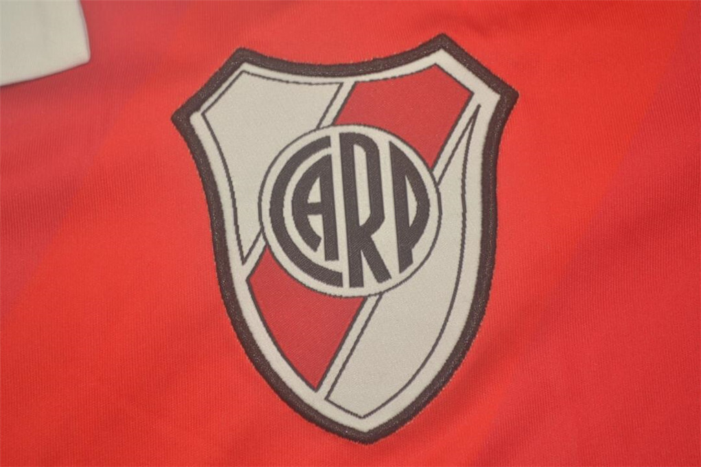 12-13 River Plate red away 5