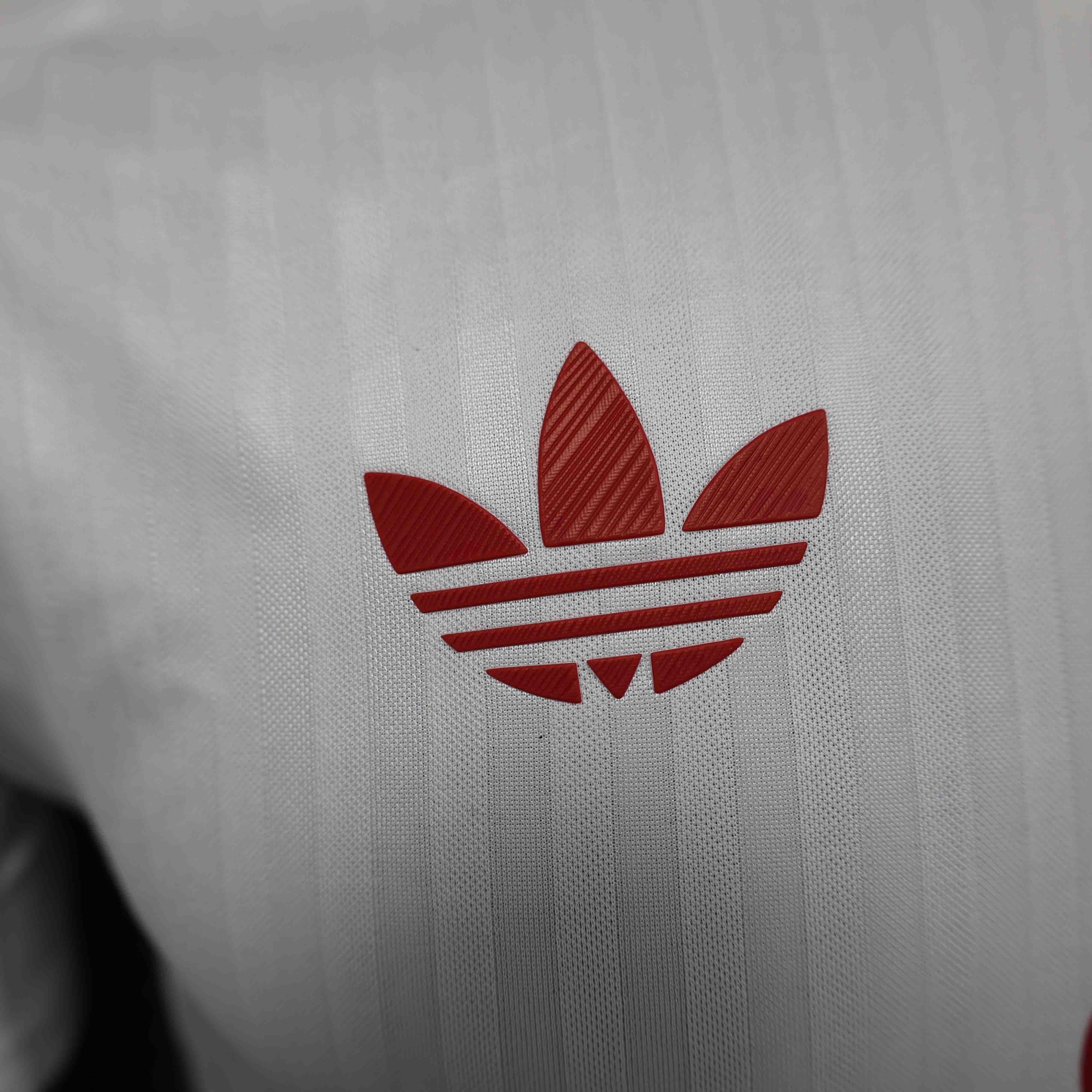 24-25 Manchester United White OG Edition Player Version Shirt AAAAJersey Supplier Yupoo 4