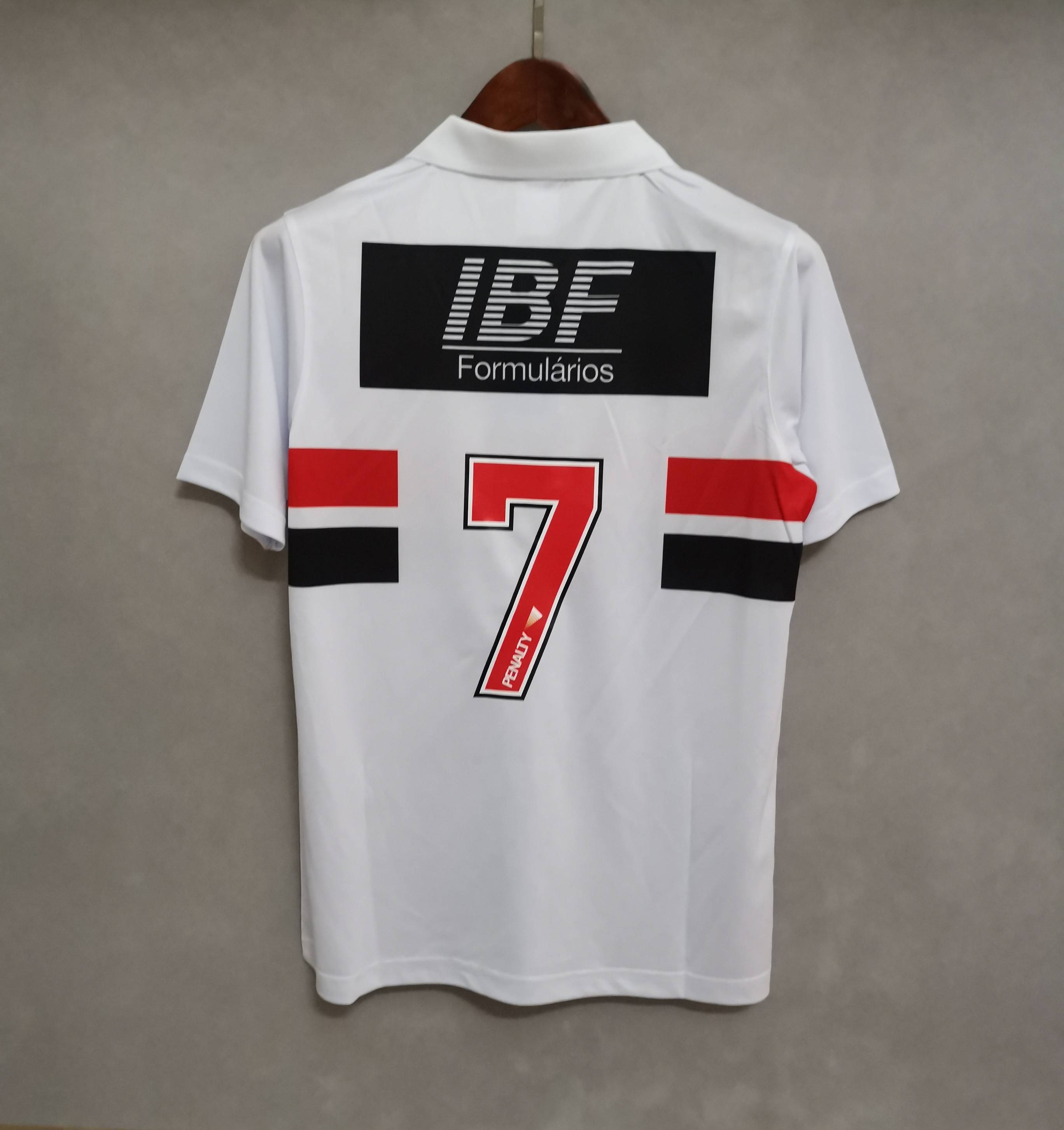 91-92 Sao Paulo home 5