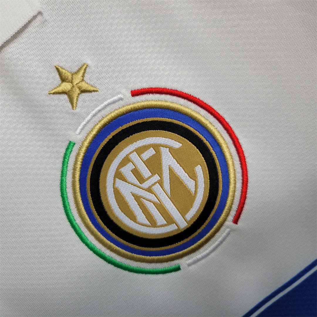 09-10 Inter Milan white away 13