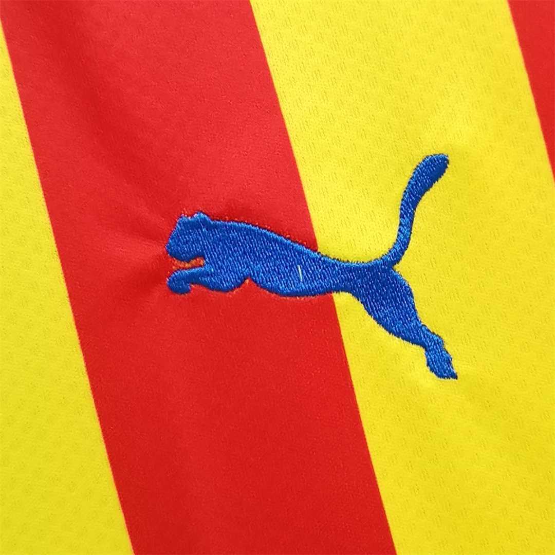 22-23 Valencia third away 3