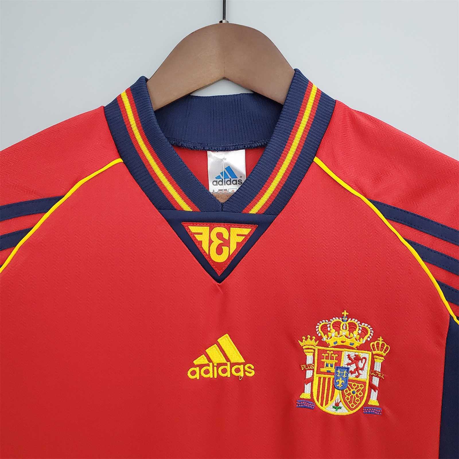 1998 Spain home 6