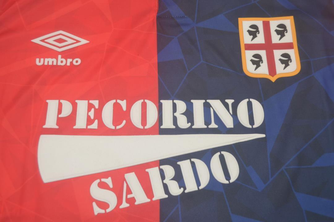 92-93 Cagliari home fonts 13