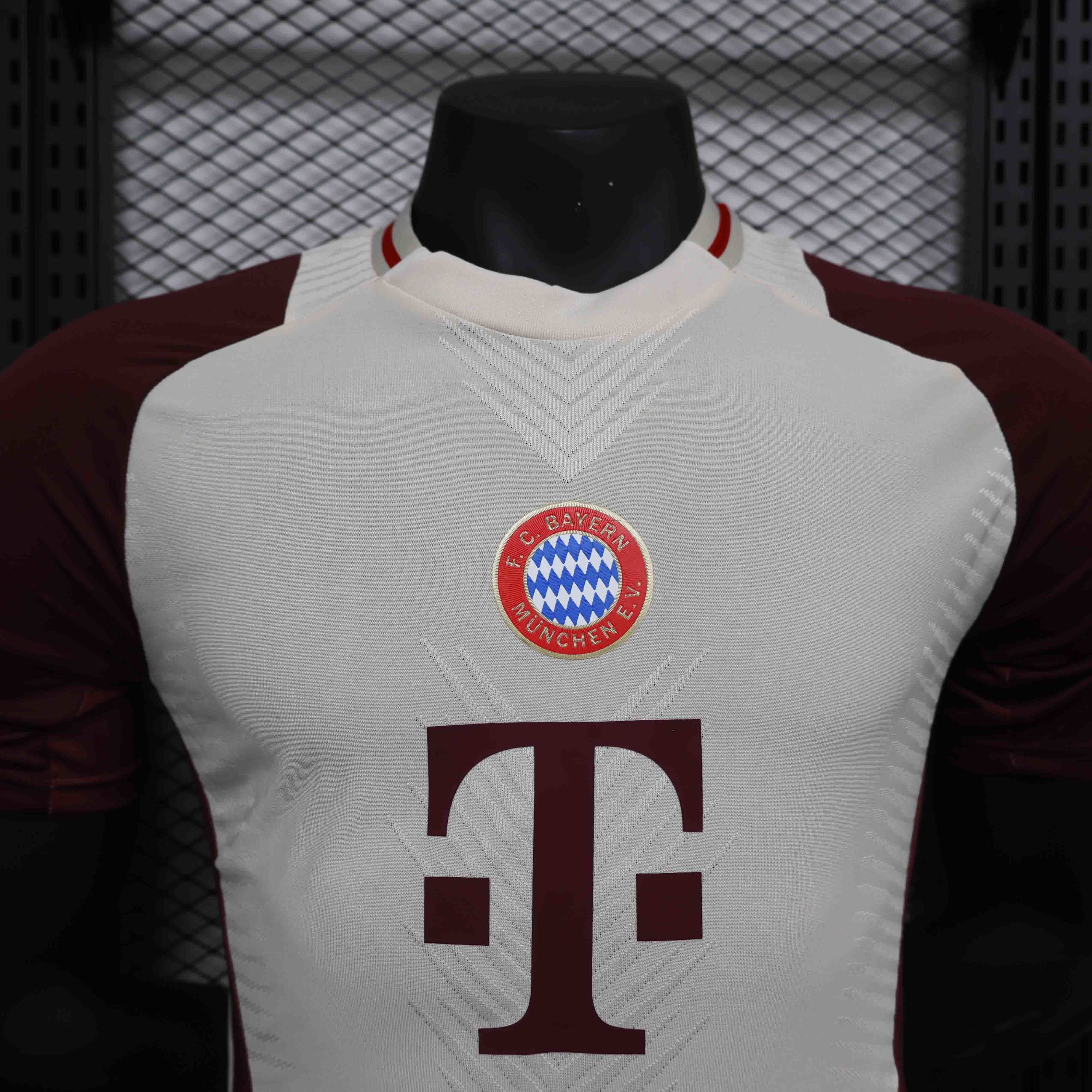 24-25 Bayern Munich Training Kit Player Version Shirt AAAAJersey Supplier Yupoo 2