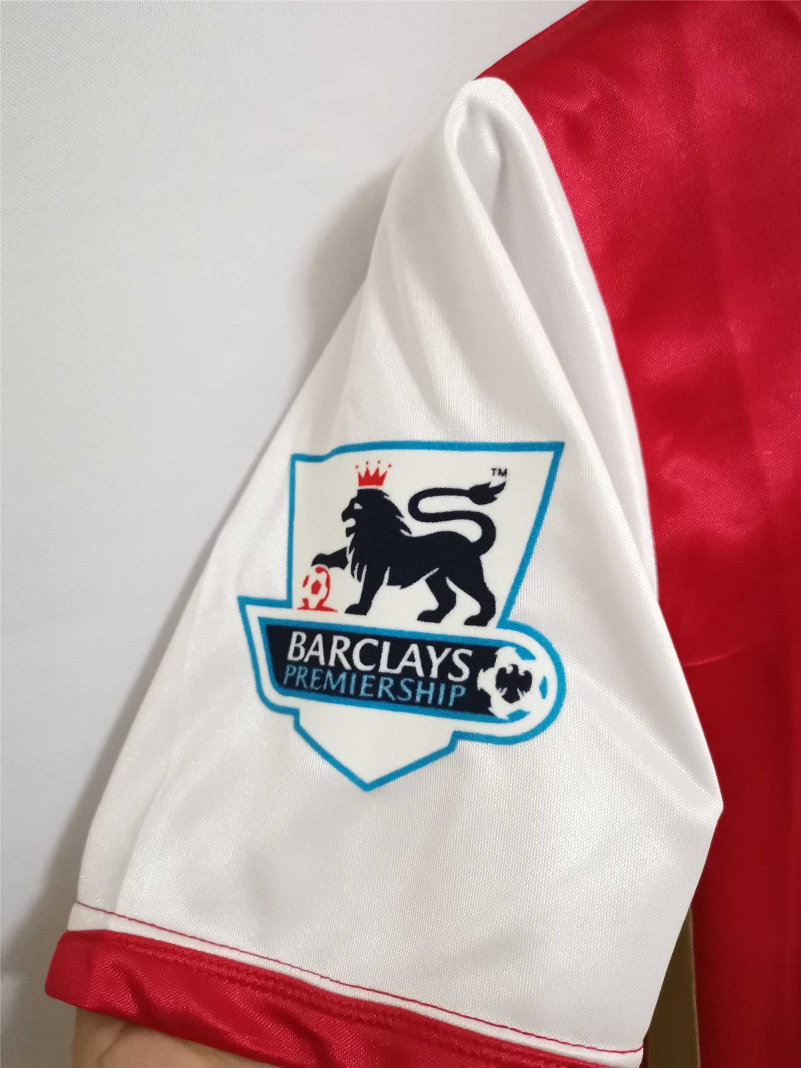 06-07 Arsenal home red 2