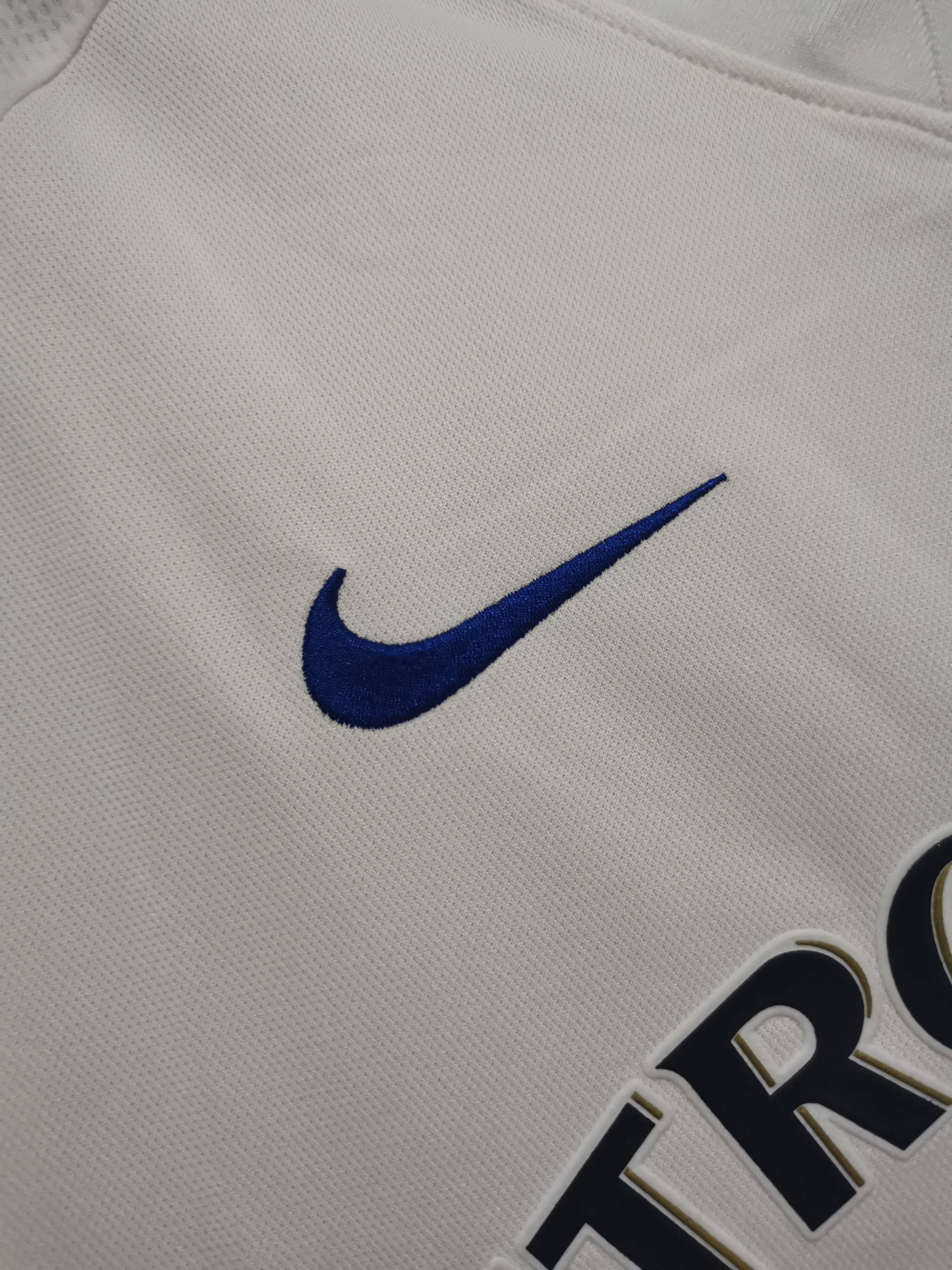 00-01 Leeds United home 1