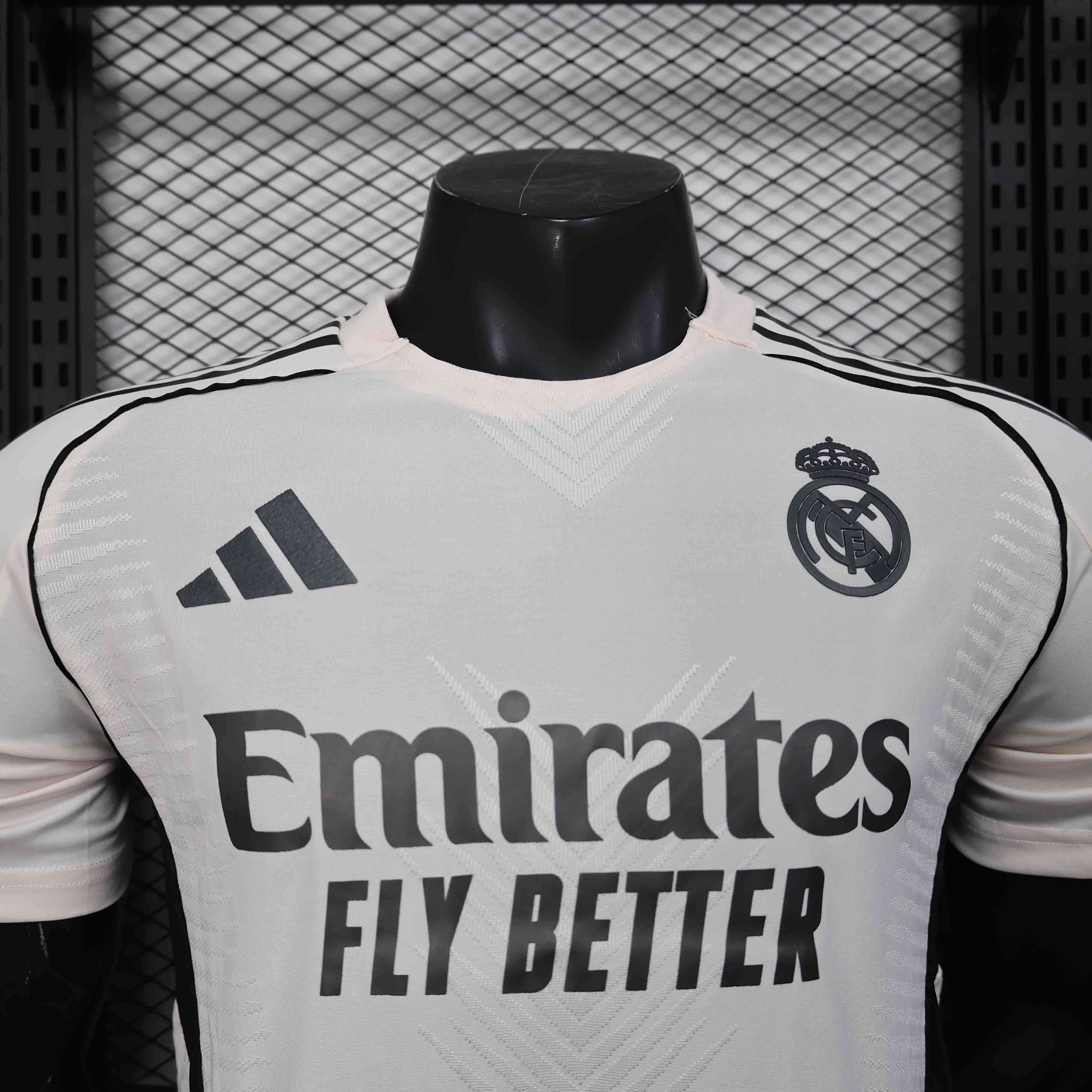 25-26 Real Madrid OG Beige Special Edition Player Version Shirt AAAAJersey Supply Yupoo 2