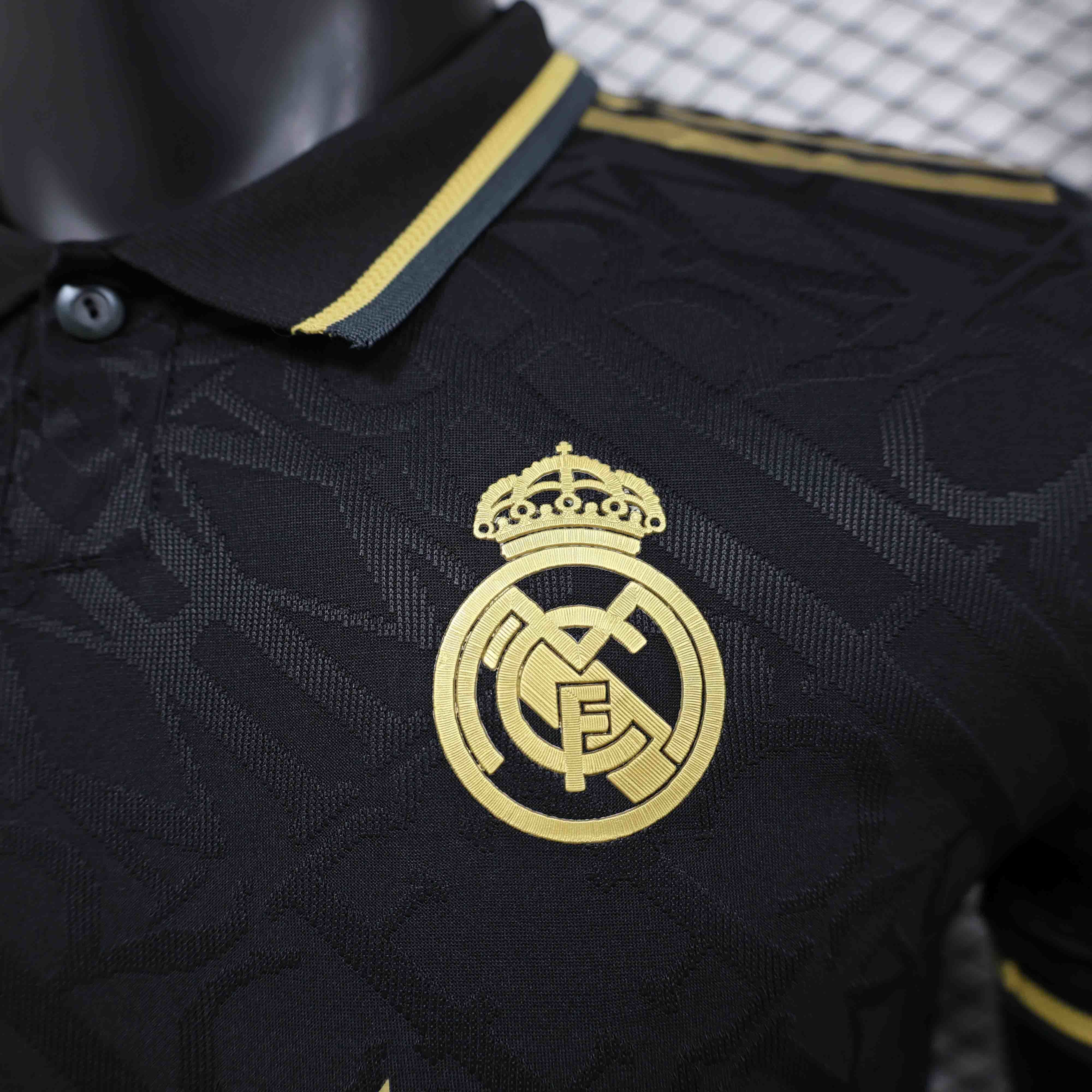 24-25 Real Madrid Originals Black and Gold Kit Player Version Shirt AAAAJersey Supplier Yupoo 3