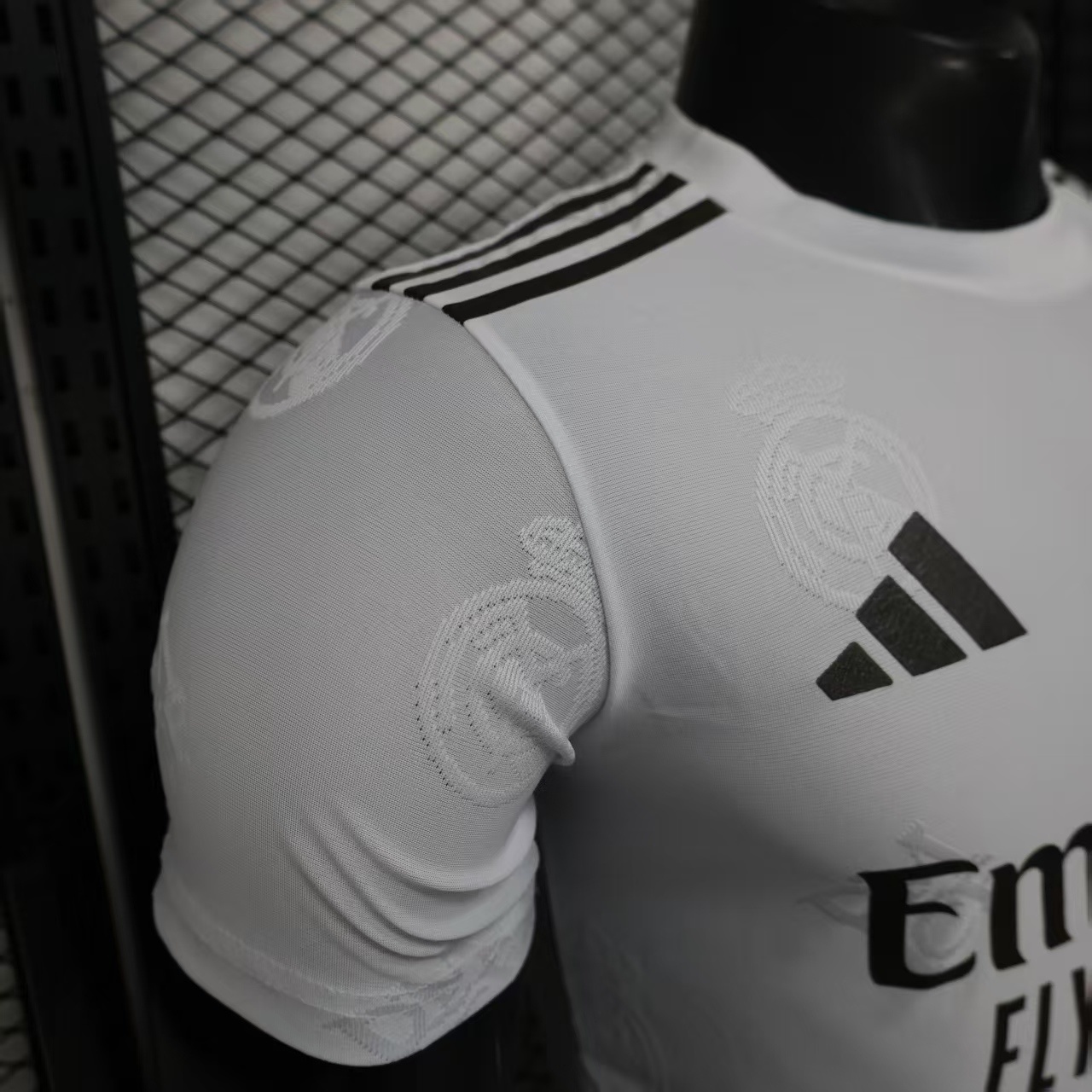 25-26 Real Madrid Special Edition Football Player Version Shirt AAAAJersey Dropship Yupoo 4
