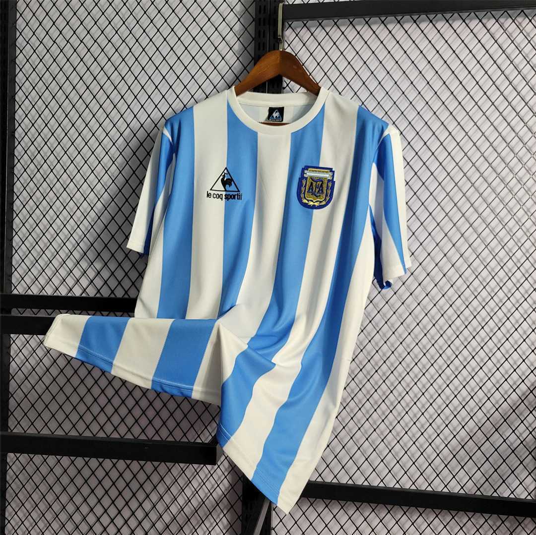 1986 Argentina home 5