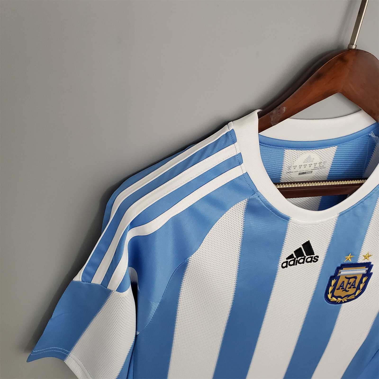 2010 Argentina home 3