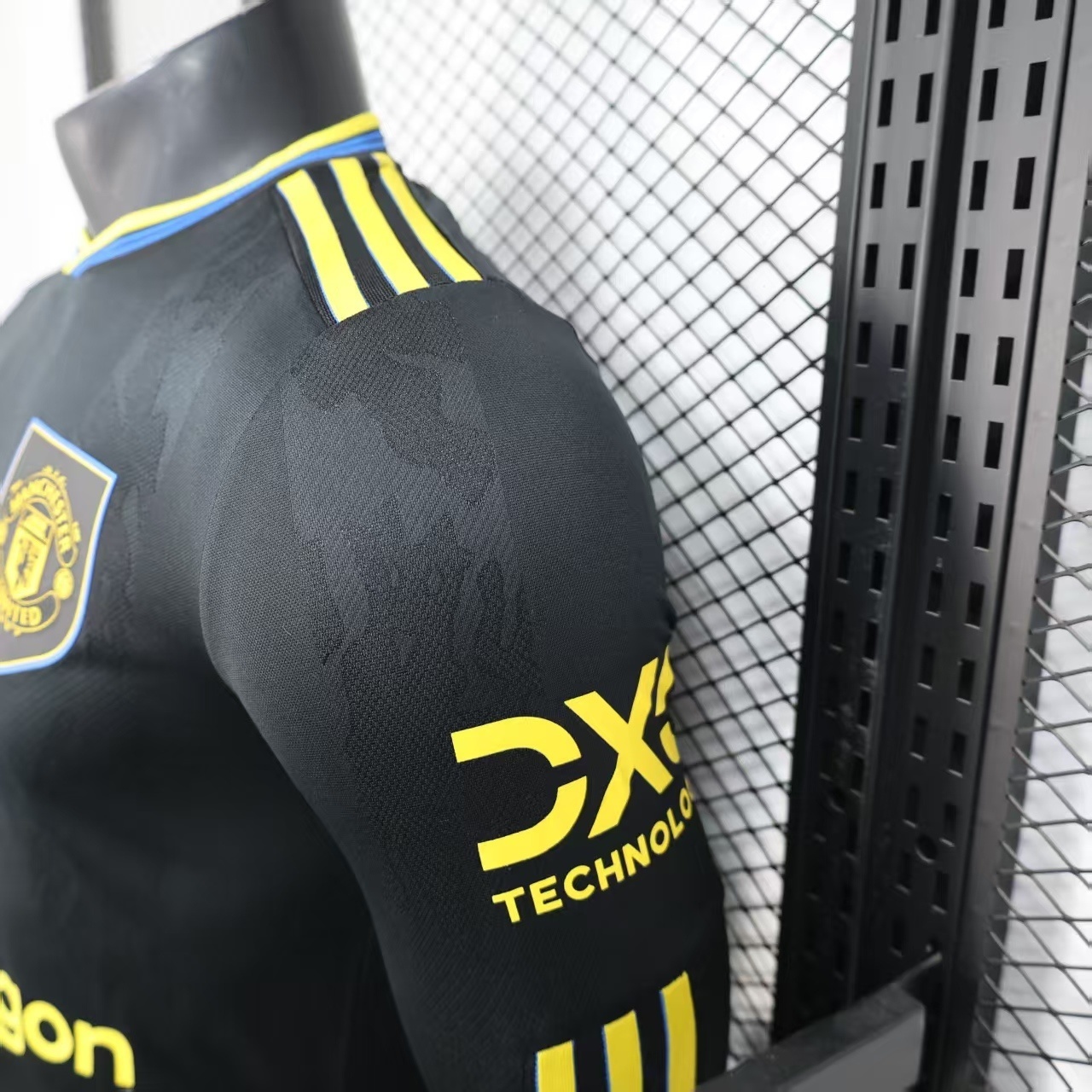 25-26 Manchester United Third Kit Player Version Long Sleeve Shirt AAAAJersey Wholesale Yupoo 2