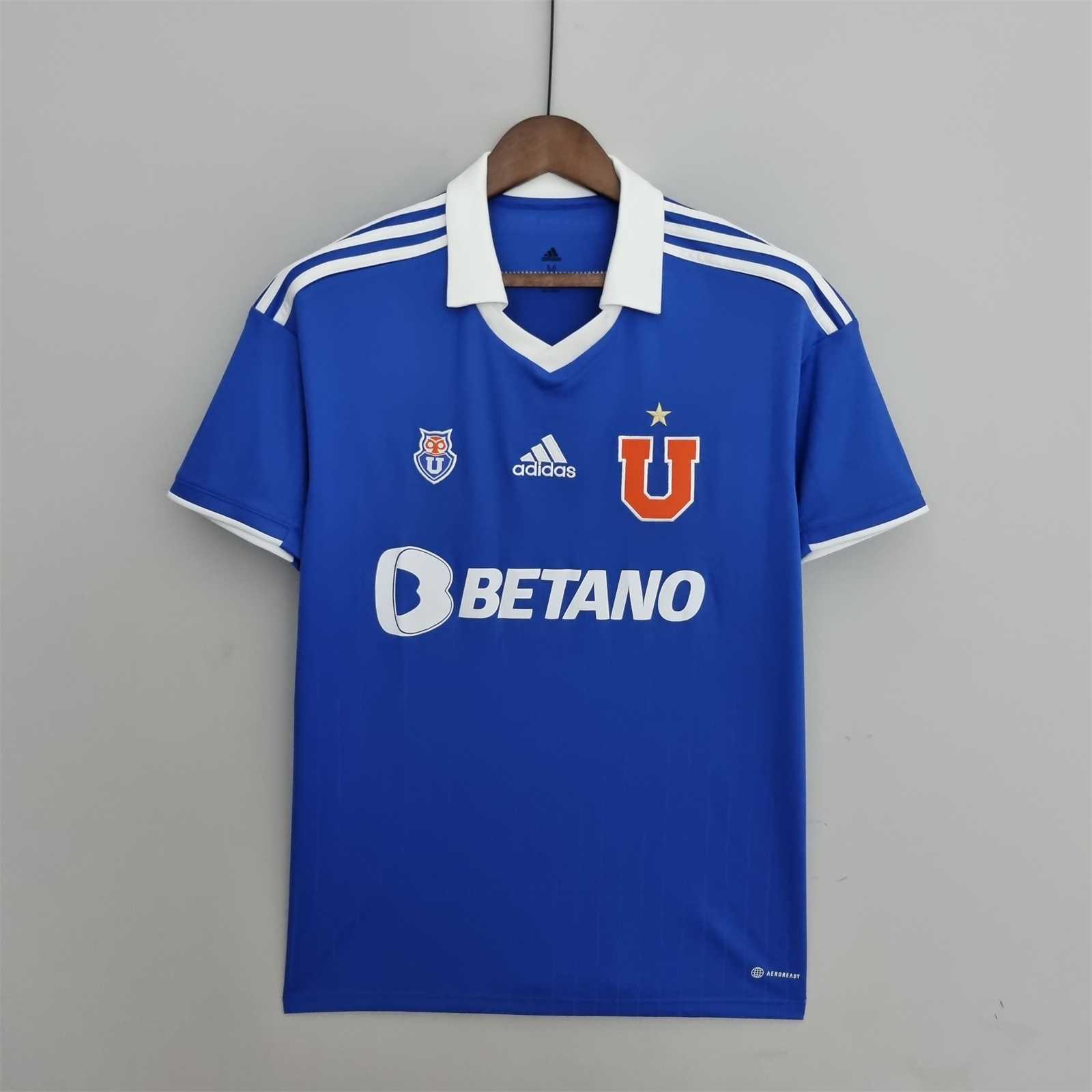 22-23 University of Chile home