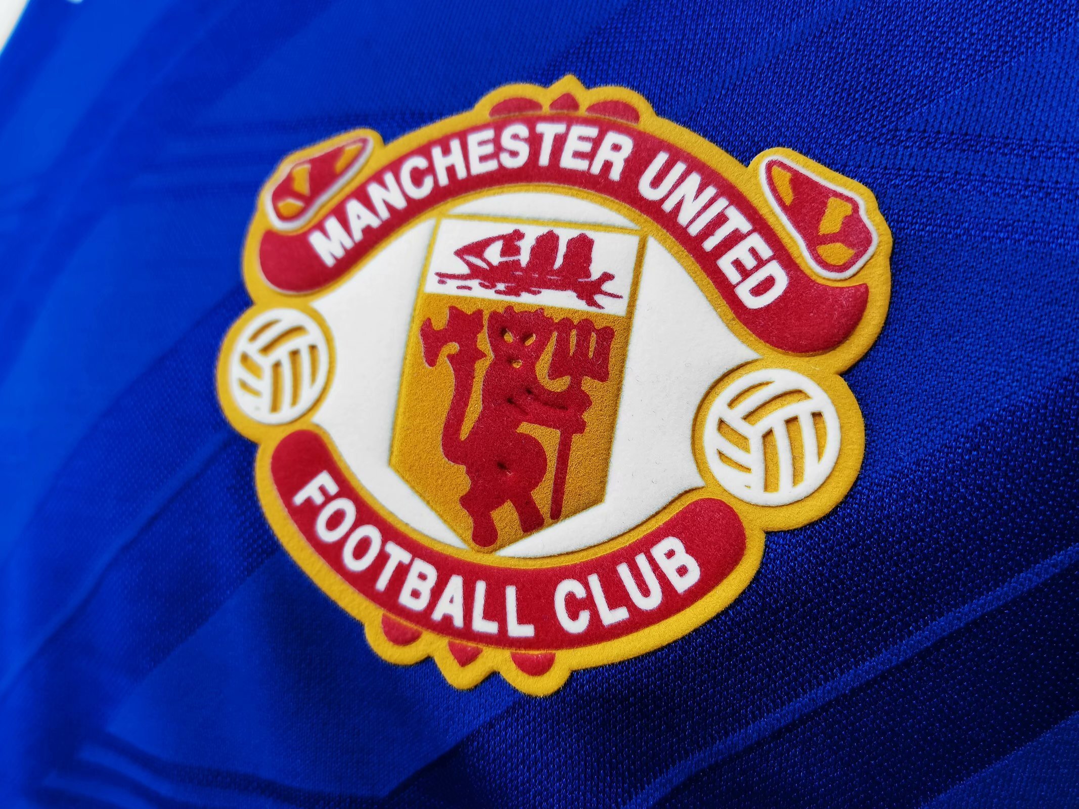 86-88 Manchester United away blue player version 3