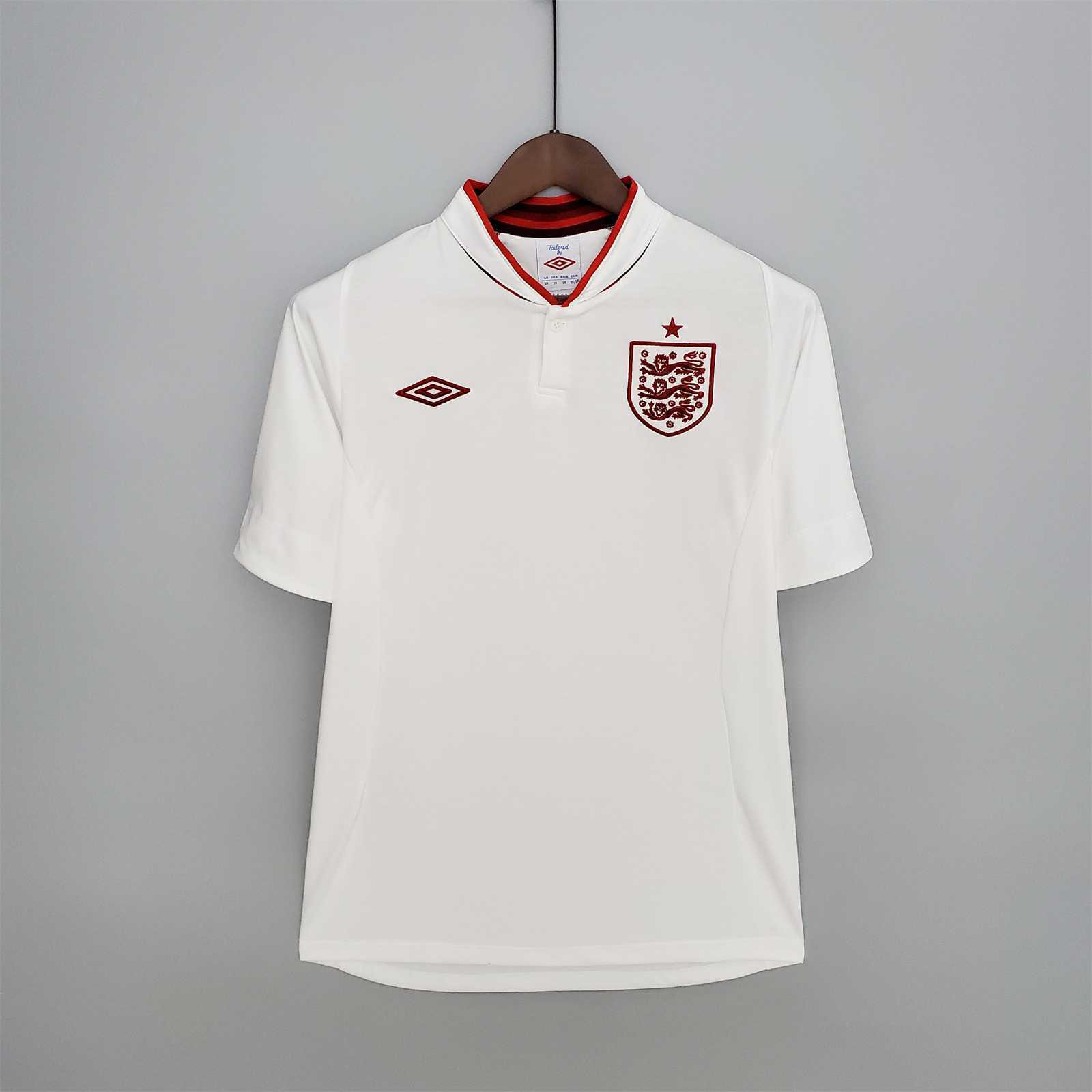 2012 England home1684421307000