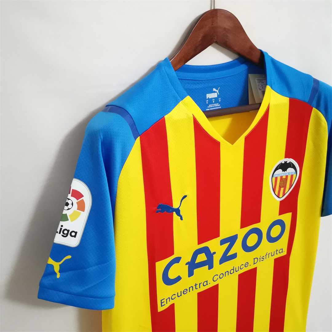 22-23 Valencia third away 1