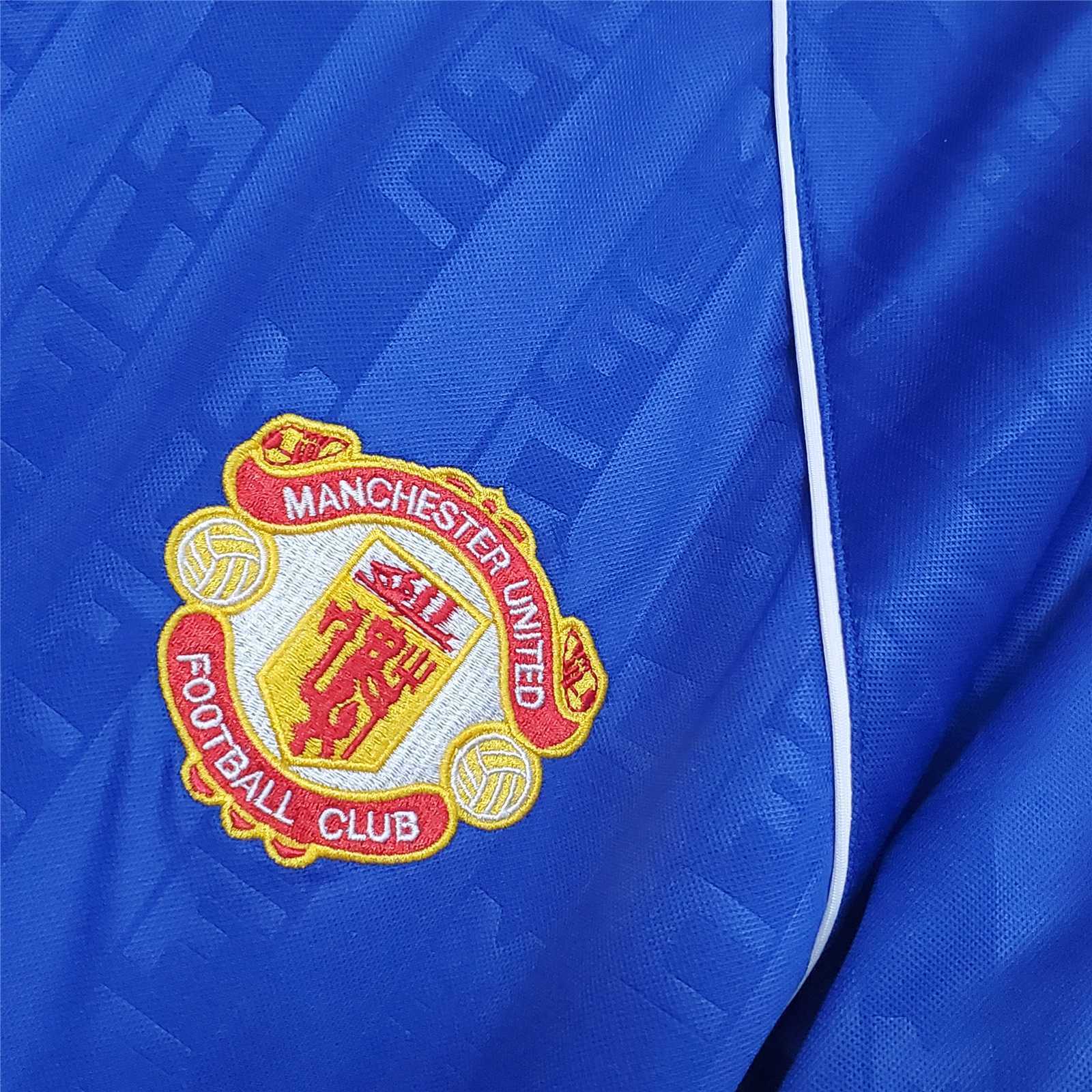 88-89 Manchester United away blue 3