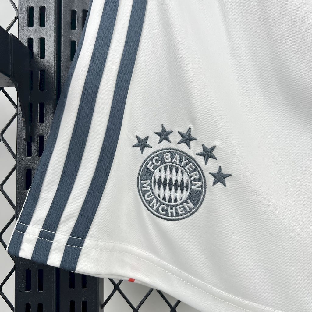 25-26 Bayern Munich Away Shorts Football Trousers Soccer AAAAJersey Yupoo 1