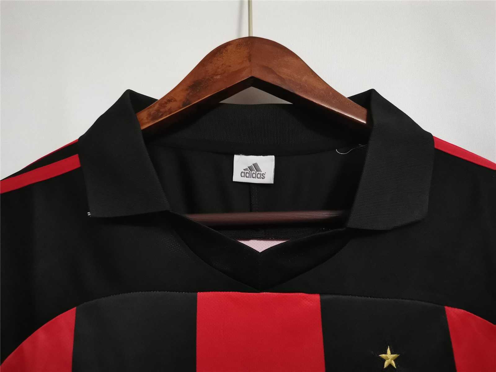 01-02 AC Milan home 4