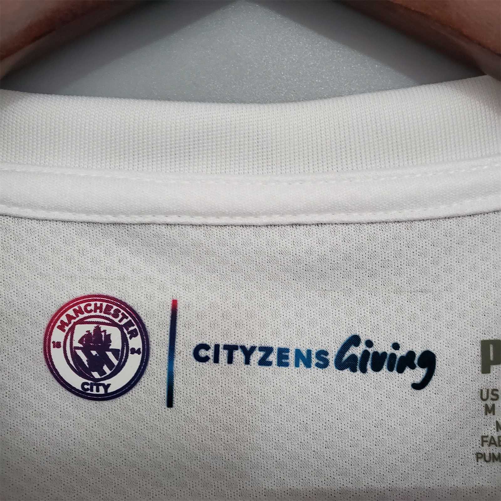21-22 Manchester City away 3