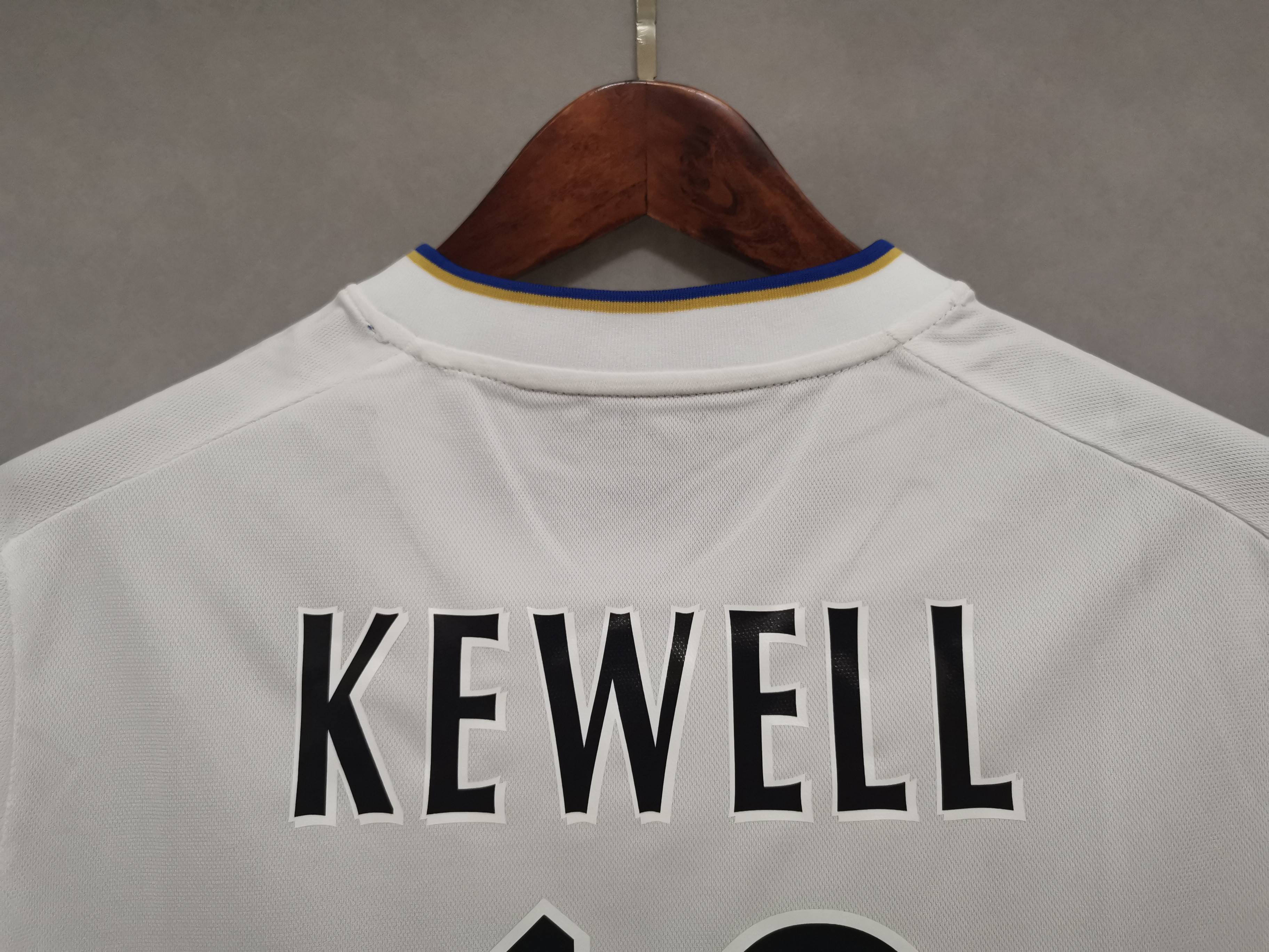 00-01 Leeds United home 3