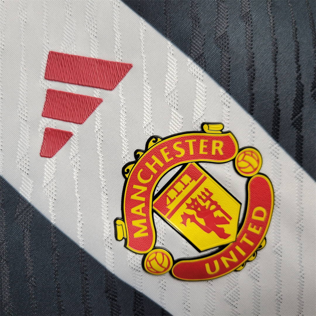 23-24 Manchester United training suit player version 4