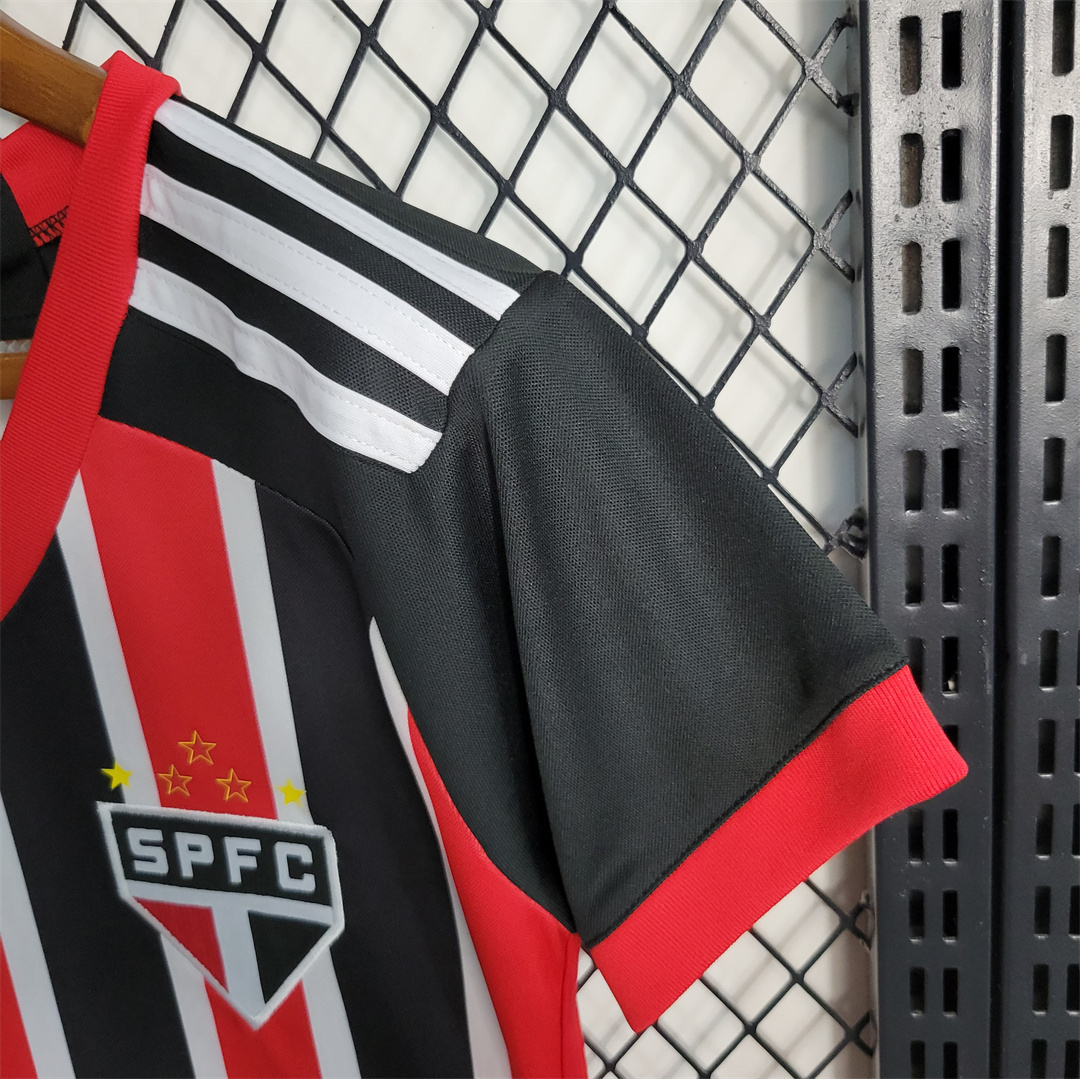 23-24 Women's Sao Paulo away 8