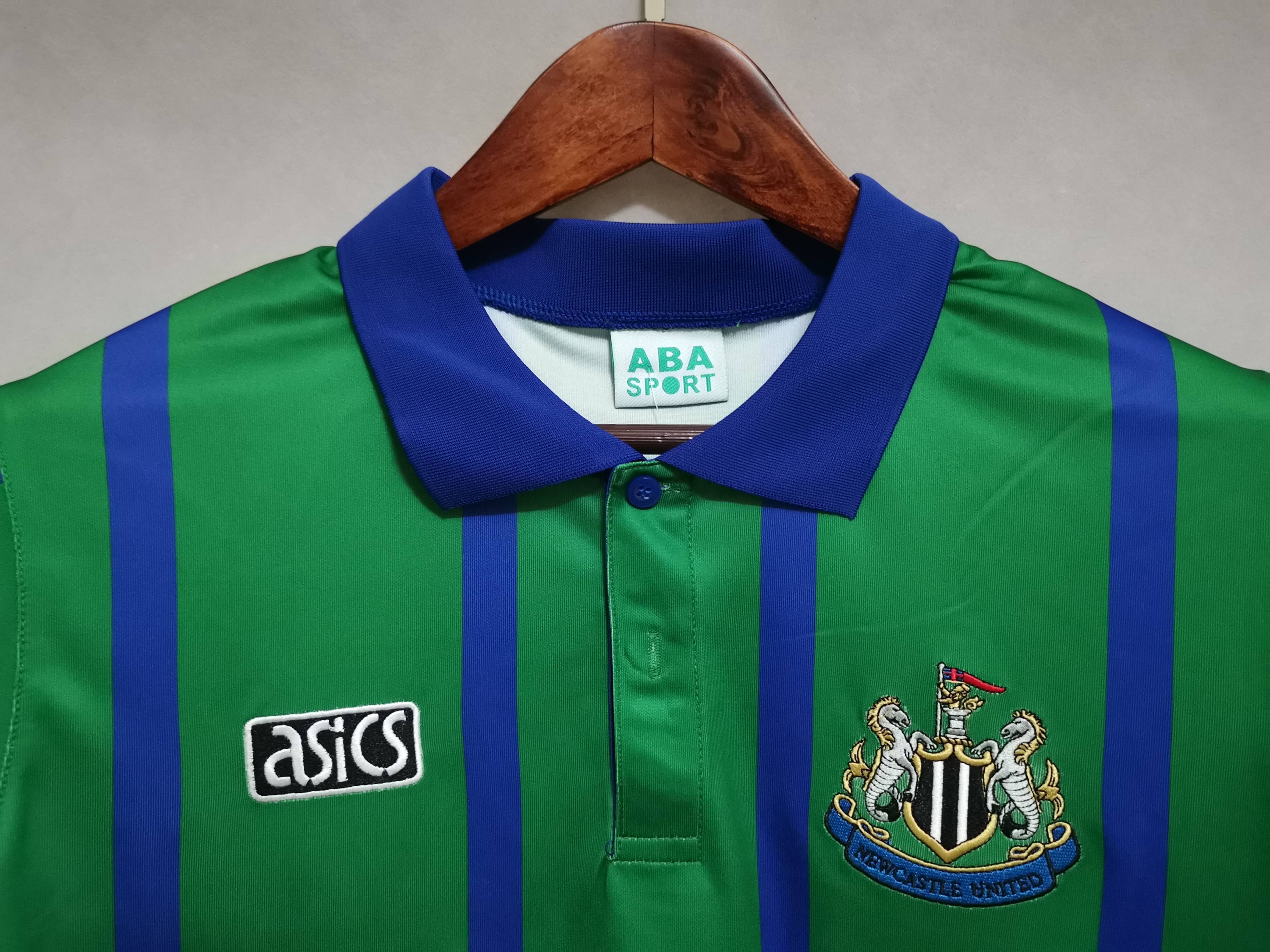 94-95 Newcastle away 3