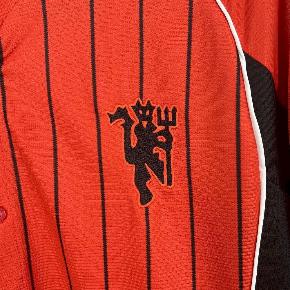 25-26 Manchester United Baseball style Pre Match Casual Training Soccer shirt AAAAJersey Yupoo 1