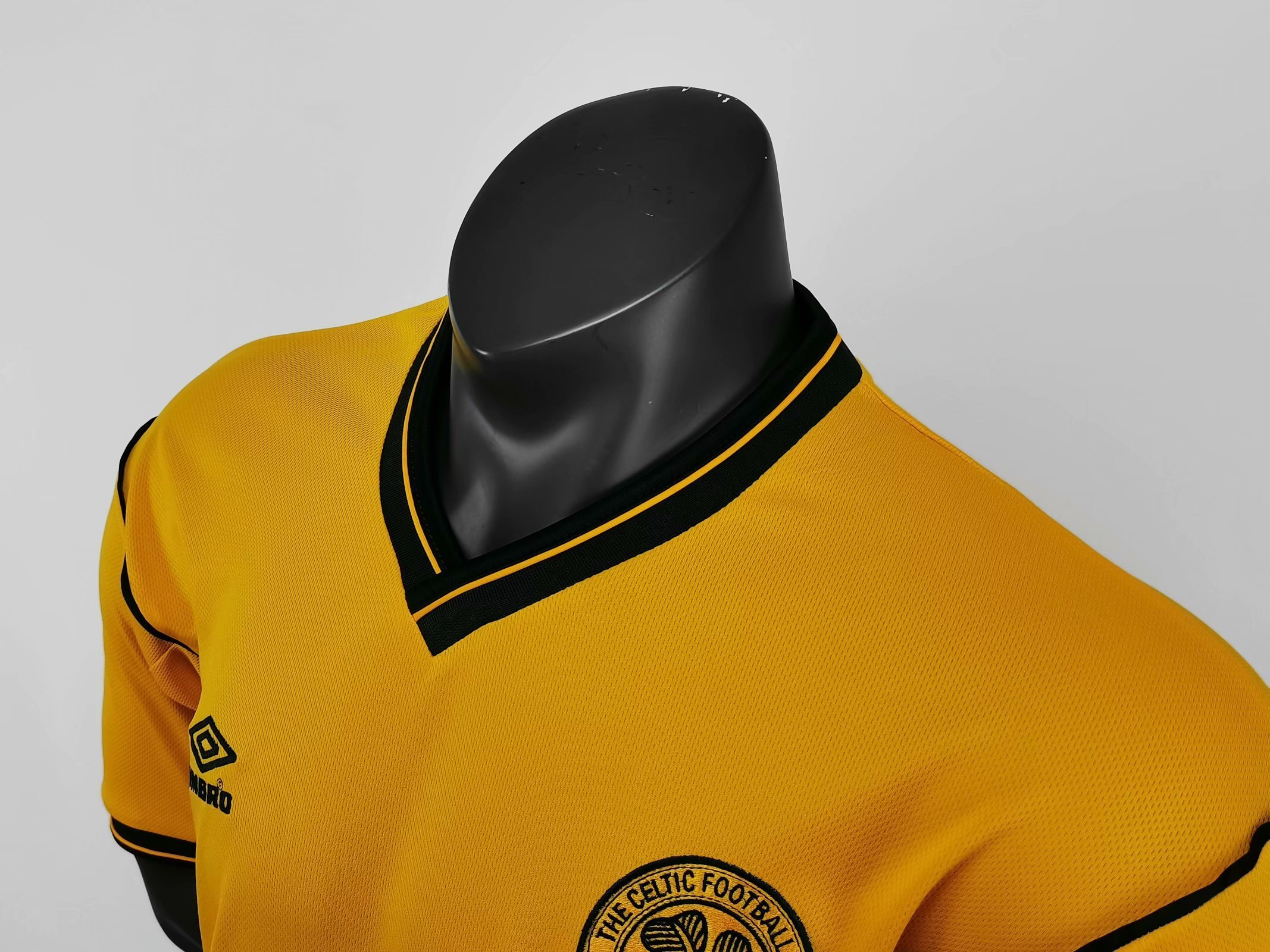 01-02 Celtic away 6