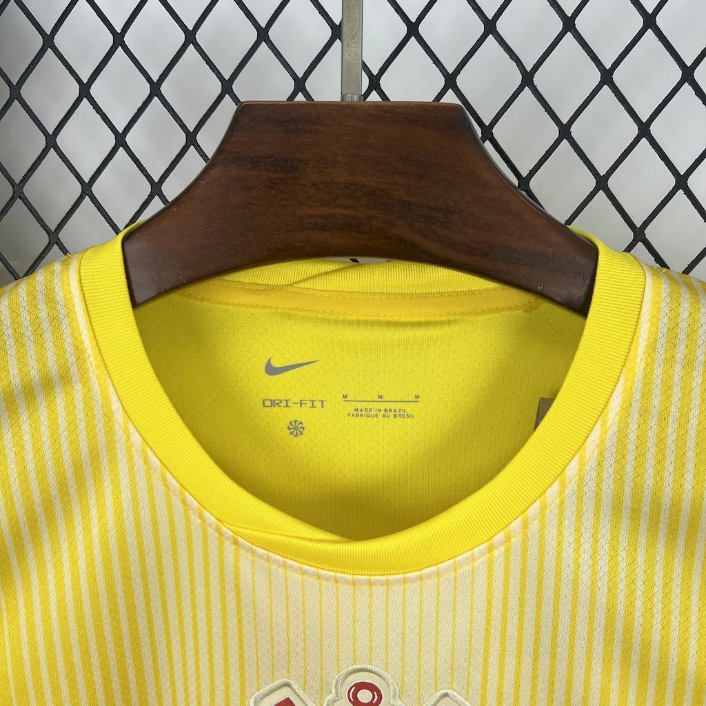 25-26 Corinthians Goalkeeper Yellow Shirt Soccer Apparels AAAAJersey Supply Yupoo 1