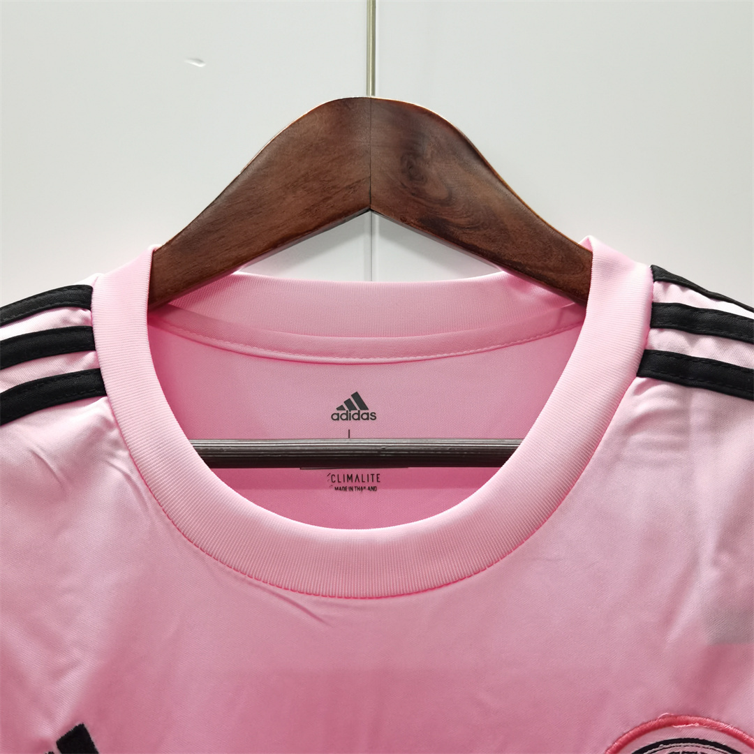 19-20 Leicester City away pink 7