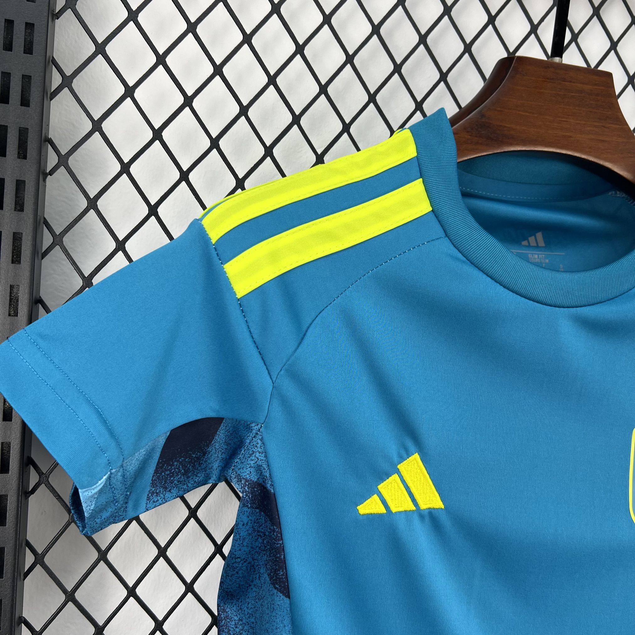 2026 World Cup Spain Goalkeeper Kids Kit Soccer Youth Apparels AAAAJersey Supply Yupoo 6 2